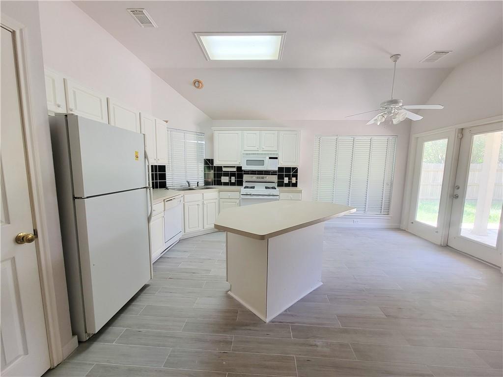 1709 Autumn Fire Dr, Cedar Park, TX 78613