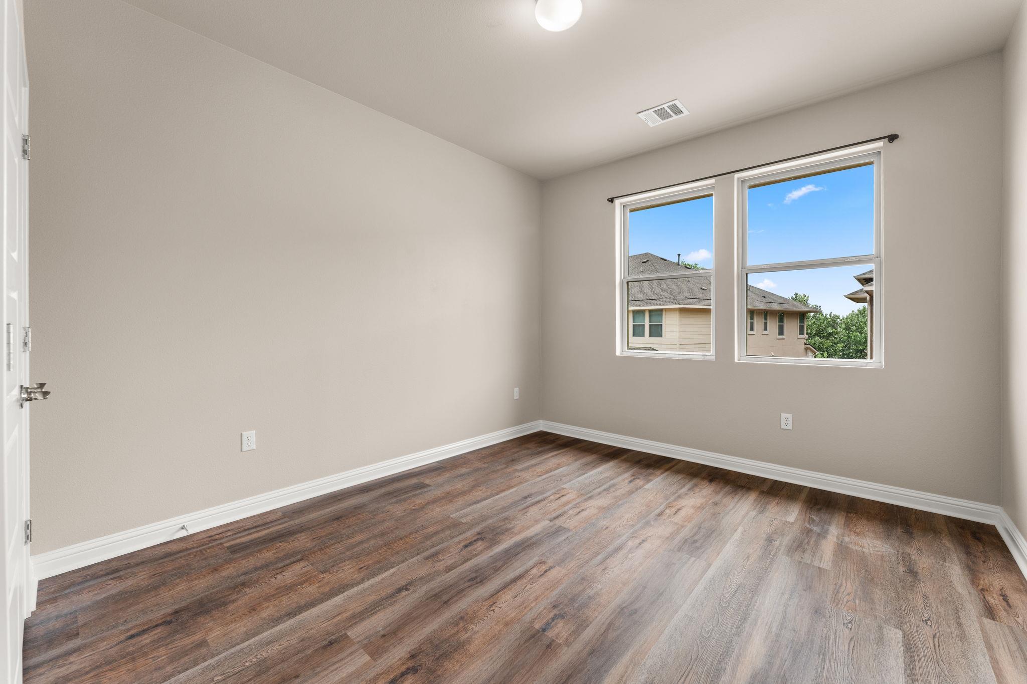 6814 E Riverside Dr # 21, Austin, TX 78741