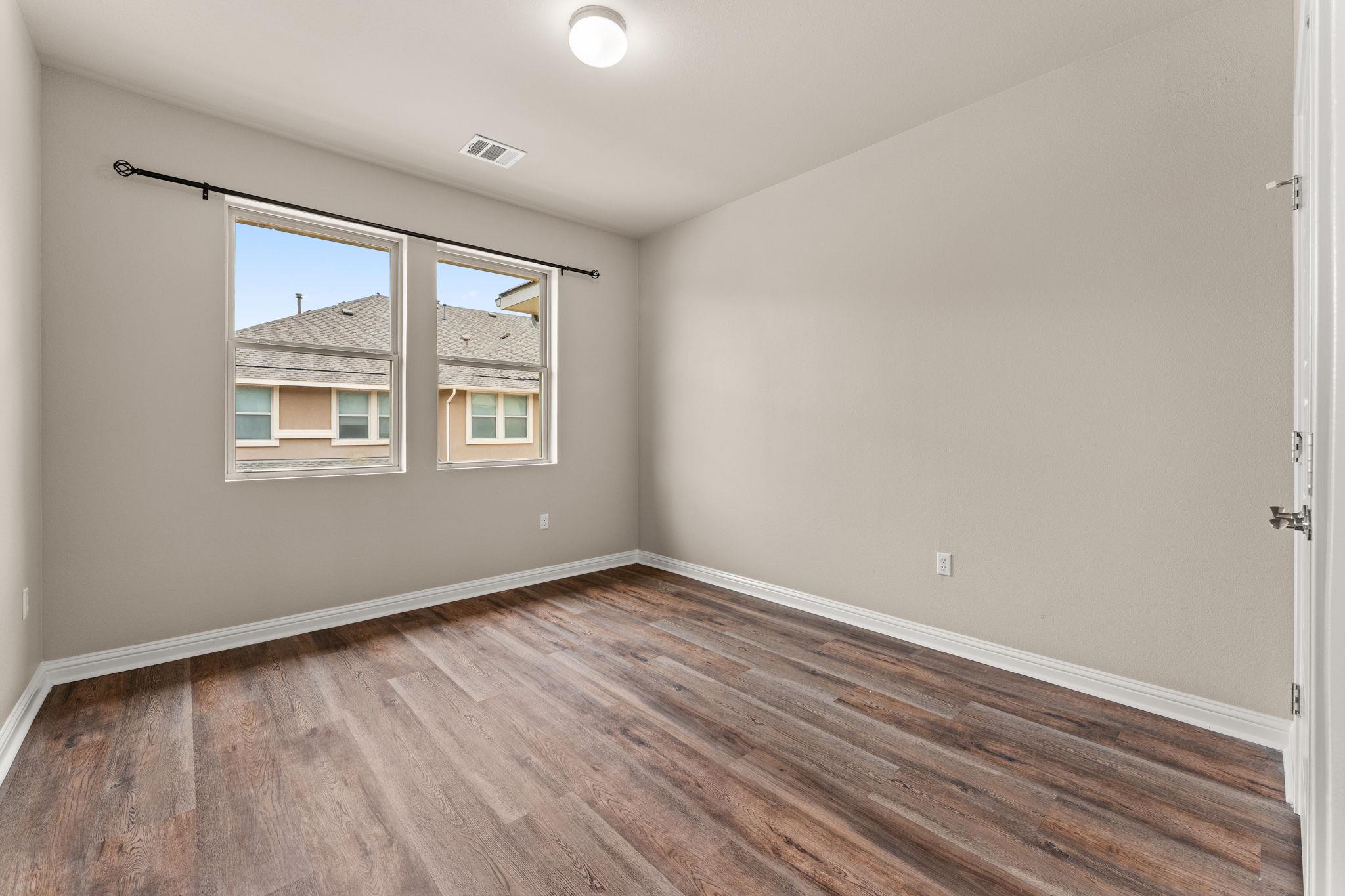 6814 E Riverside Dr # 21, Austin, TX 78741