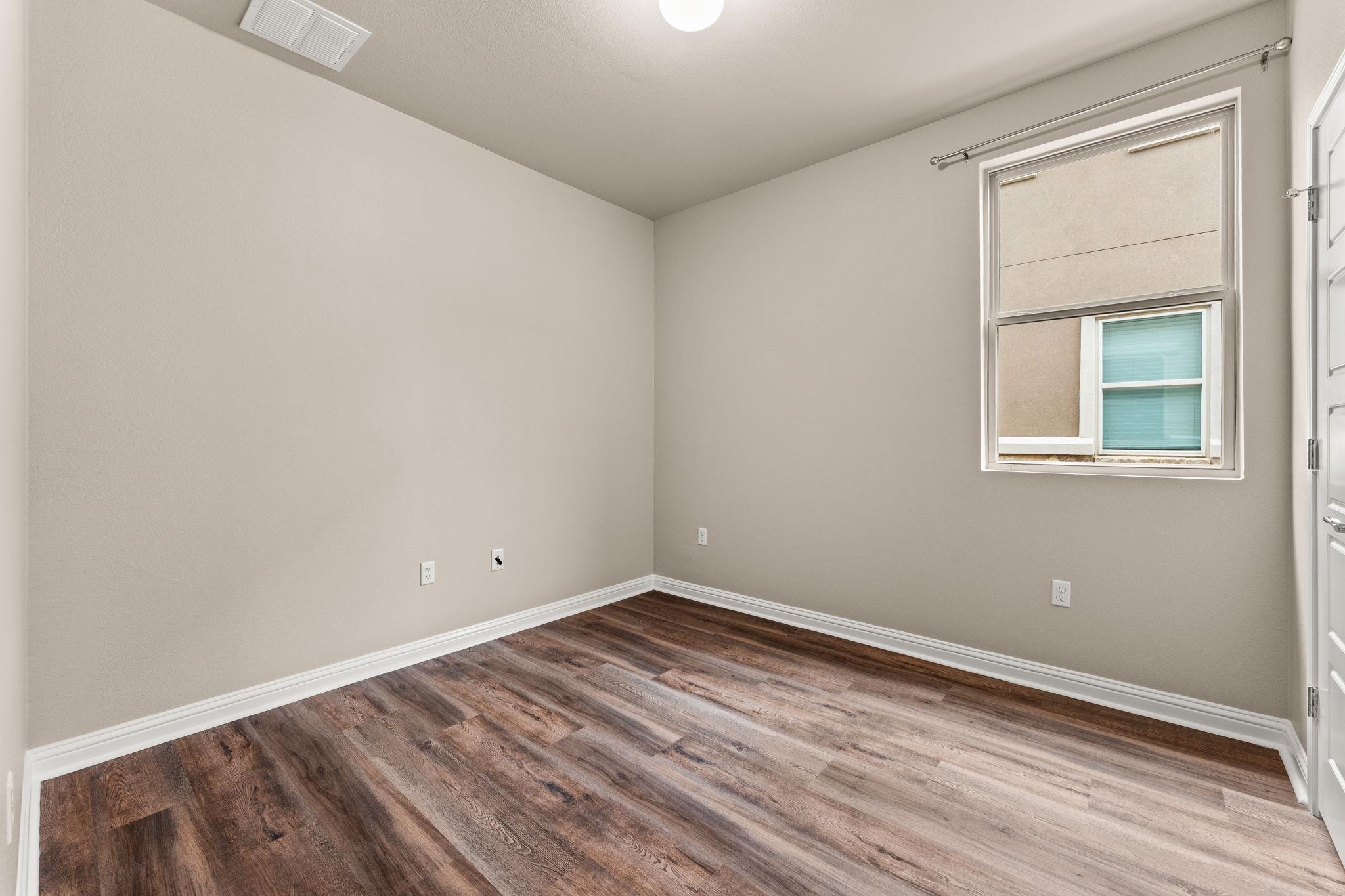 6814 E Riverside Dr # 21, Austin, TX 78741