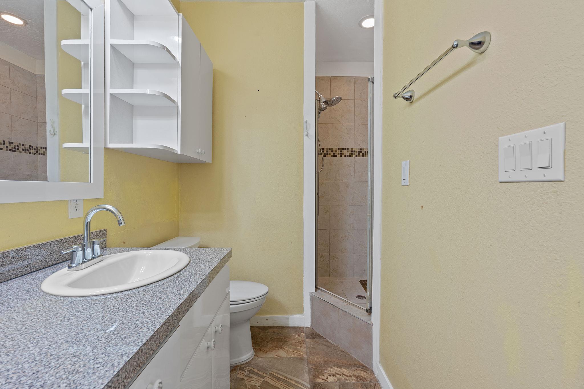 11812 Morning View Dr, Del Valle, TX 78617