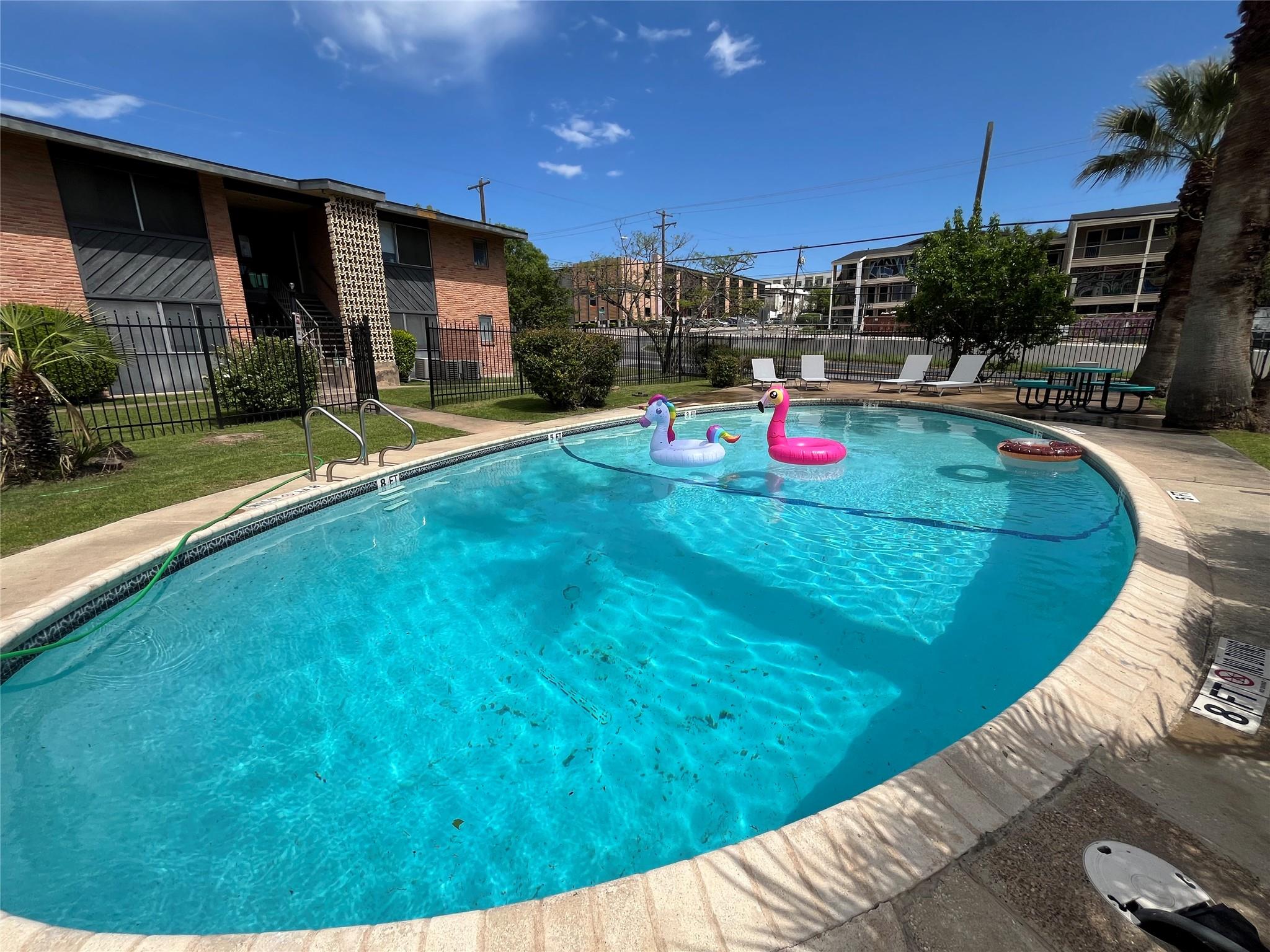 3304 Red River St # 204, Austin, TX 78705