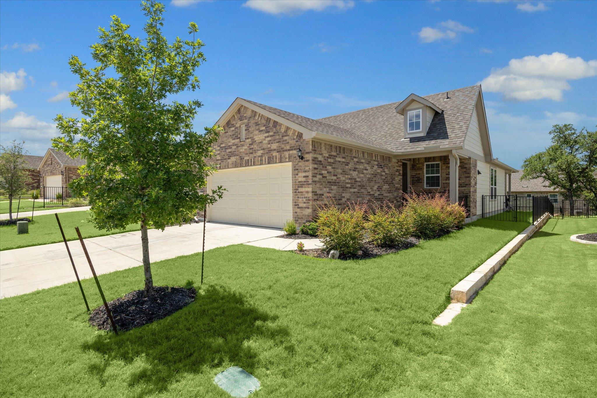 813 Saratoga Ln, Georgetown, TX 78633