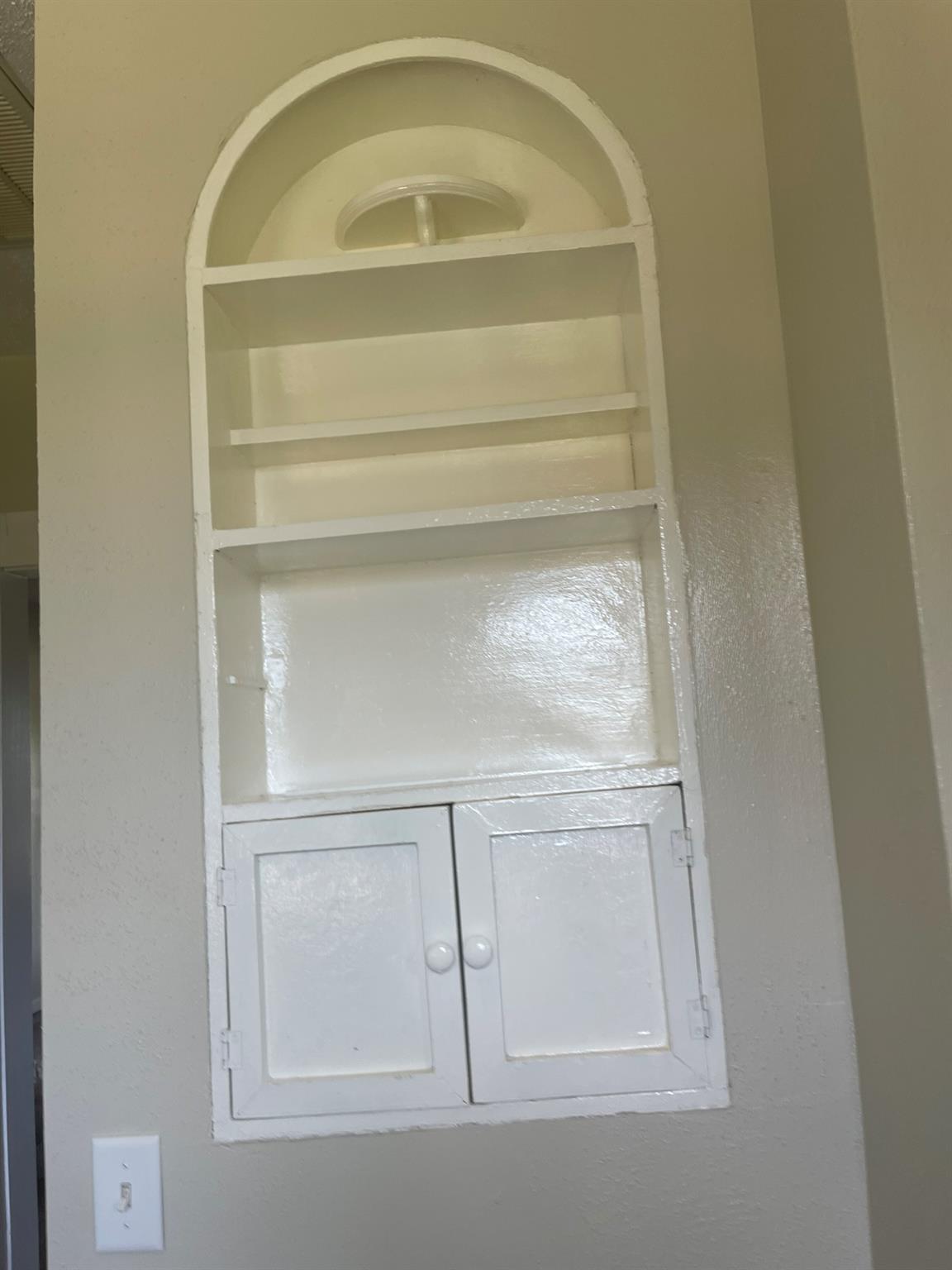 144 W Wallace St, Gonzales, TX 78629