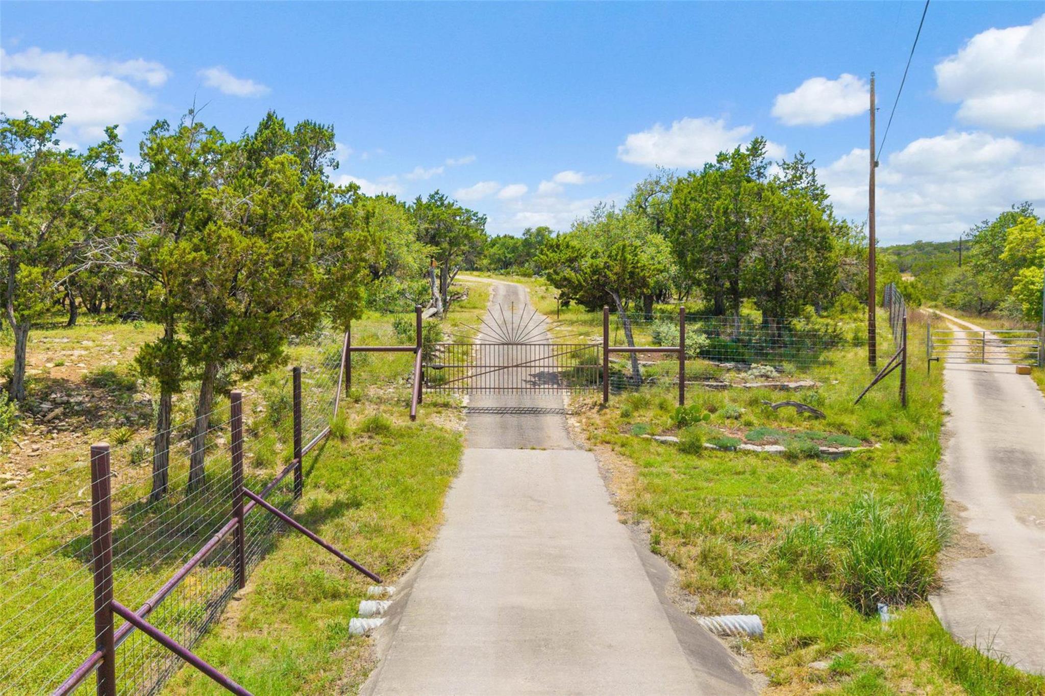 2822 Stagecoach Ranch Rd, Dripping Springs, TX 78620
