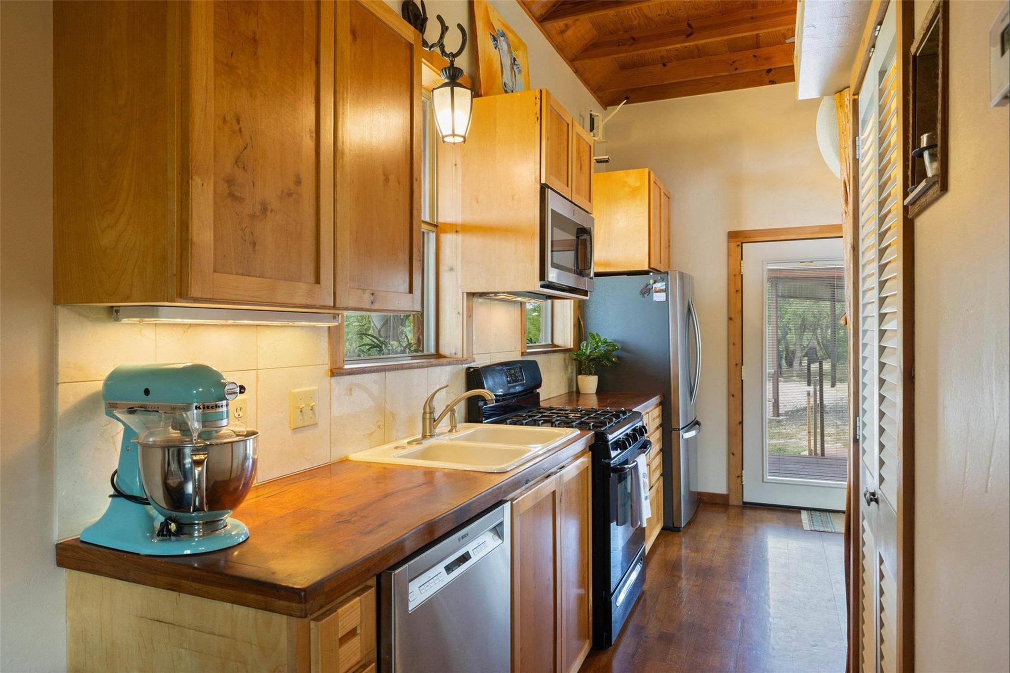 2822 Stagecoach Ranch Rd, Dripping Springs, TX 78620