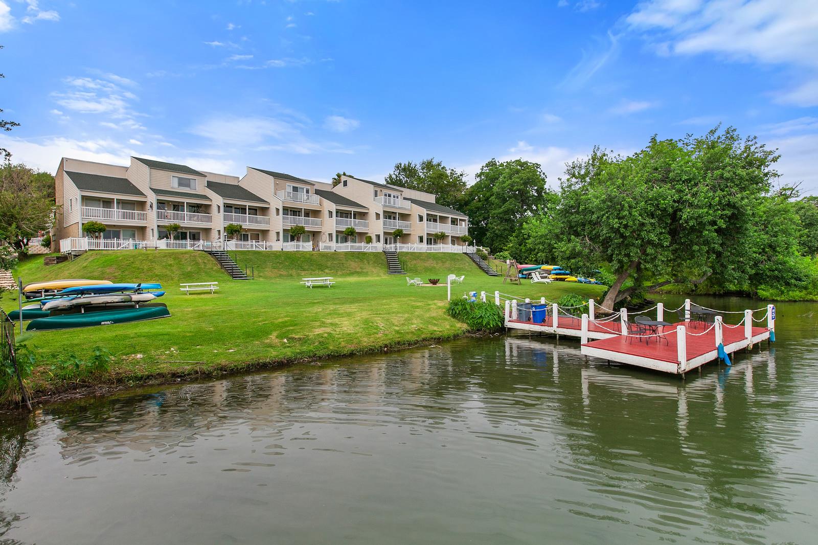 1818 S Lakeshore Blvd # 31, Austin, TX 78741