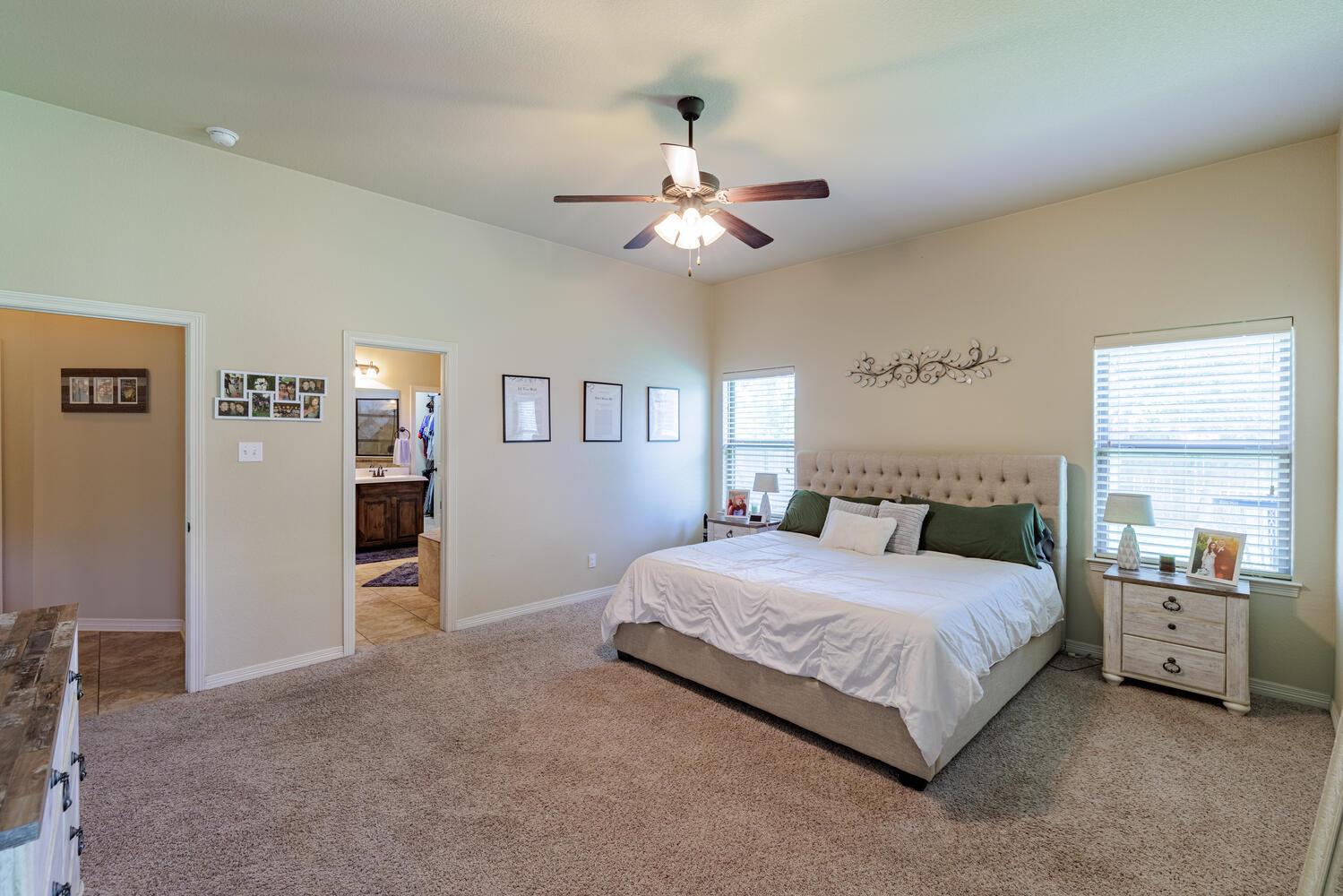 910 Ridgeoak Dr, Belton, TX 76513