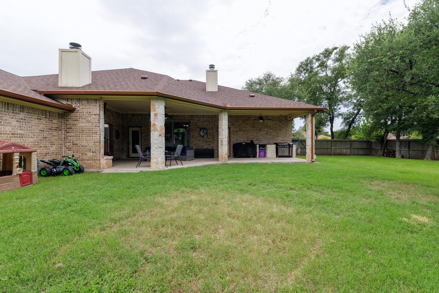 910 Ridgeoak Dr, Belton, TX 76513