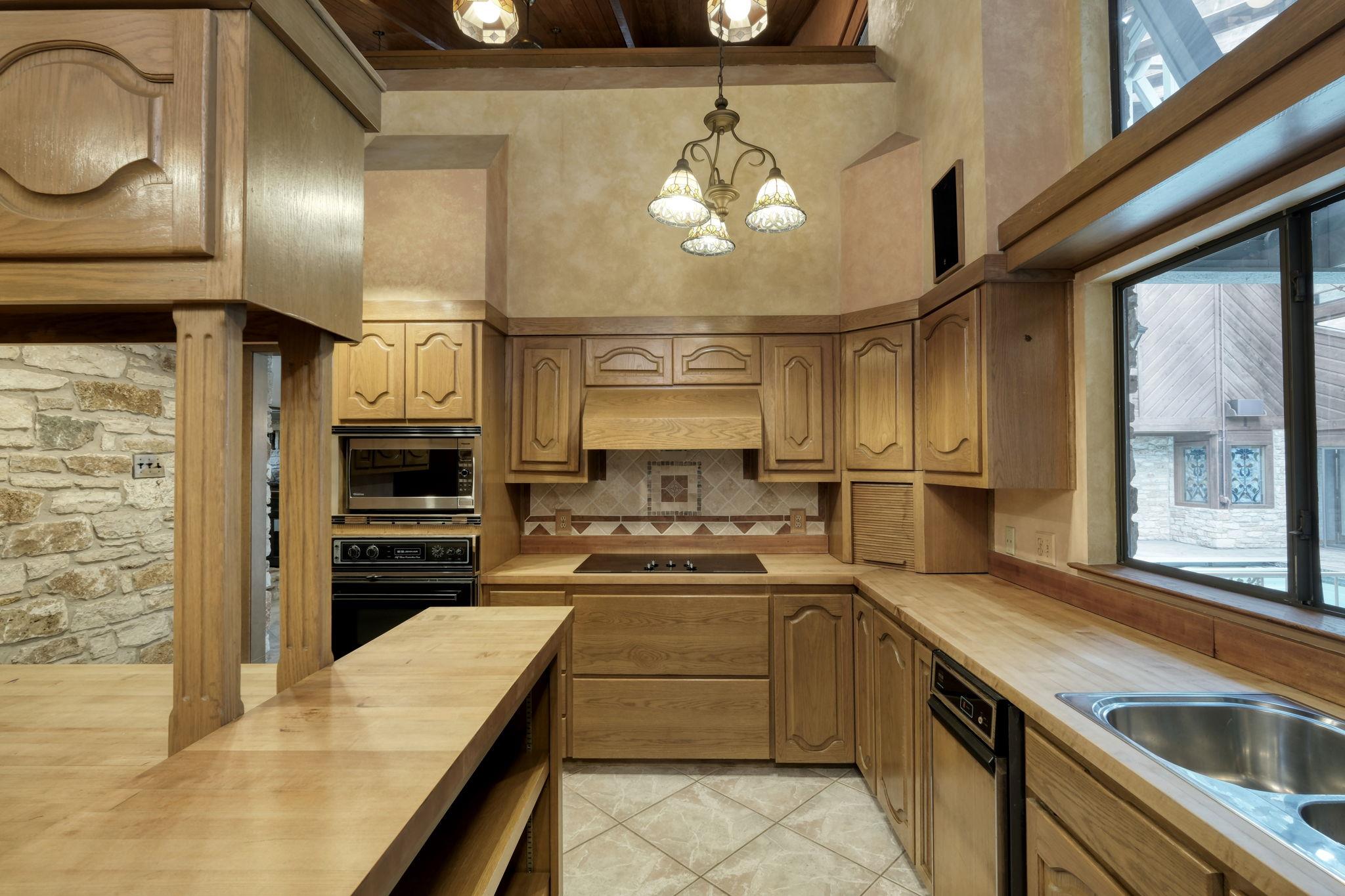 700 Breakaway Rd, Cedar Park, TX 78613