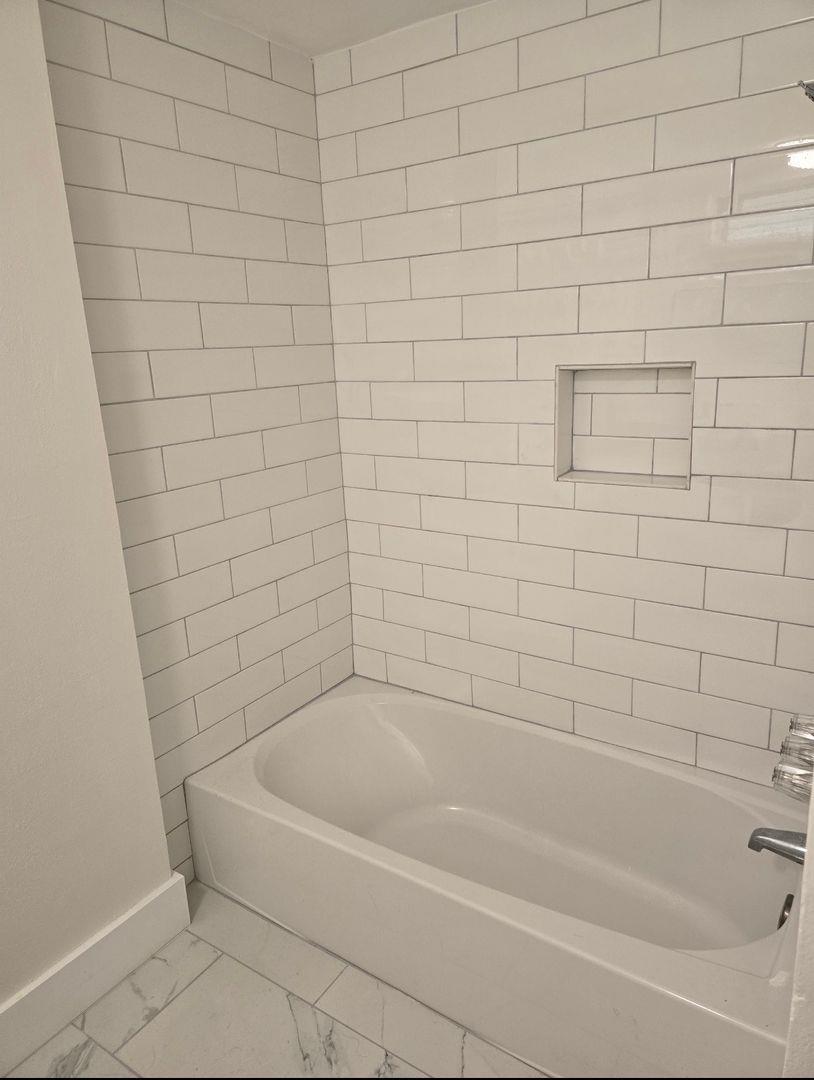 3304 Red River St # 206, Austin, TX 78705