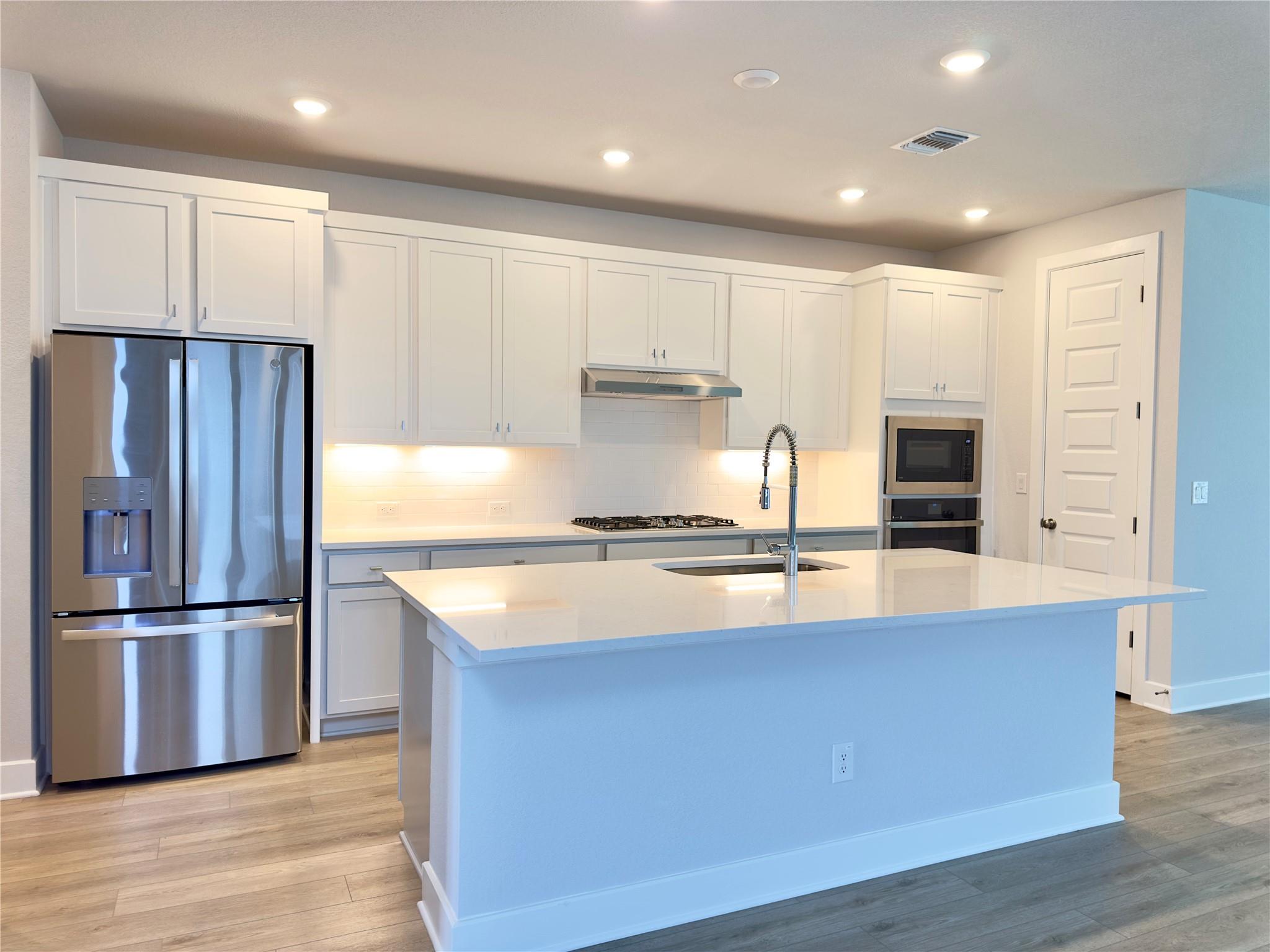 111 Pinyon Pine Dr, Bastrop, TX 78602