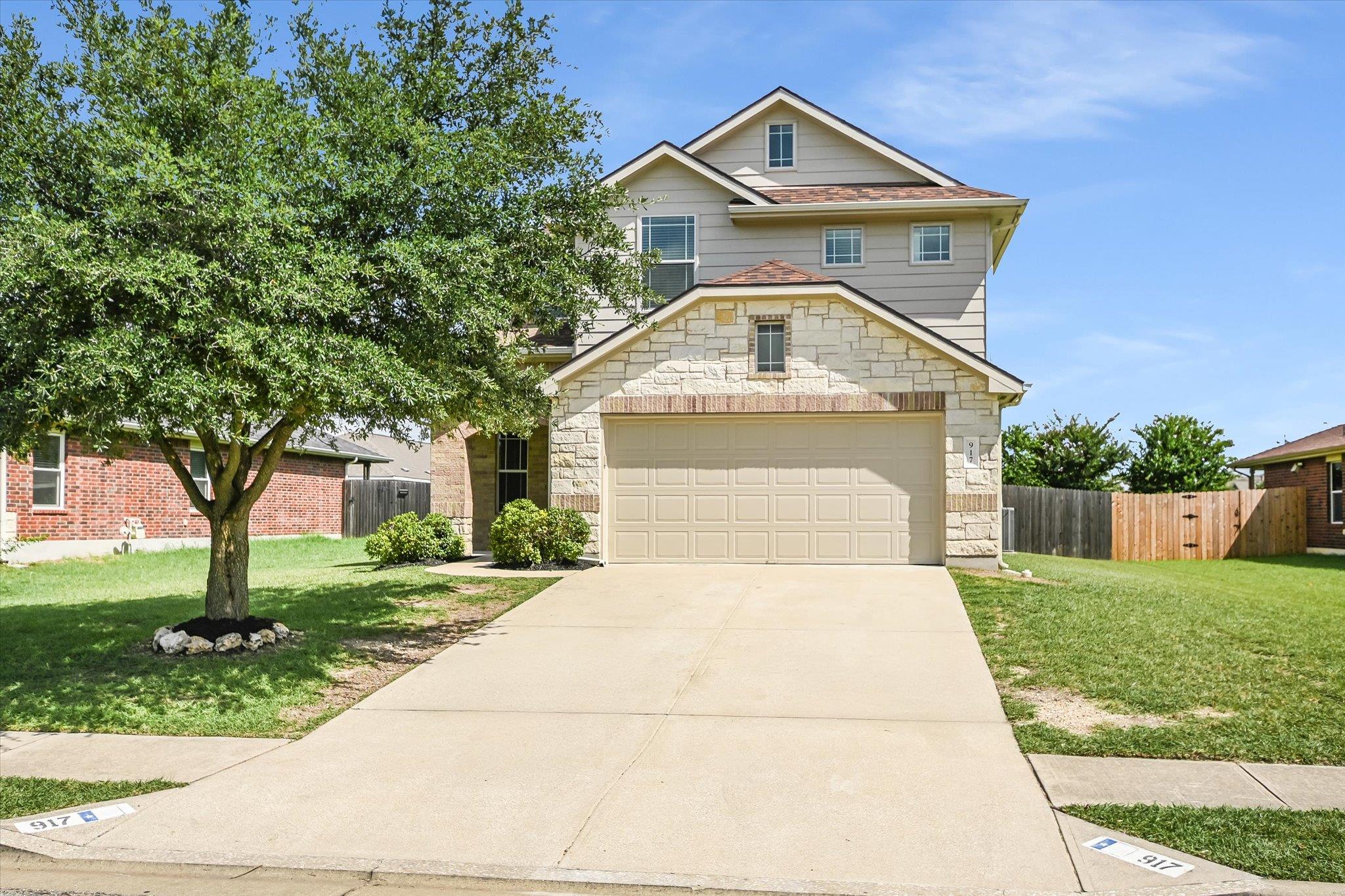 917 Ranchero Rd, Leander, TX 78641