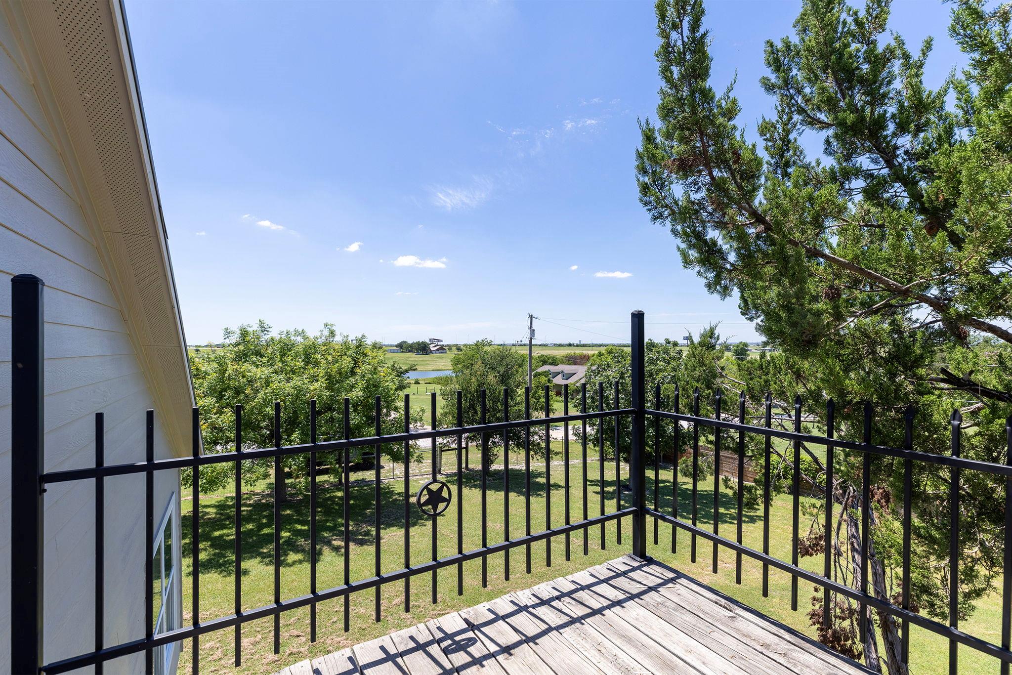 1701 County Road 107, Hutto, TX 78634