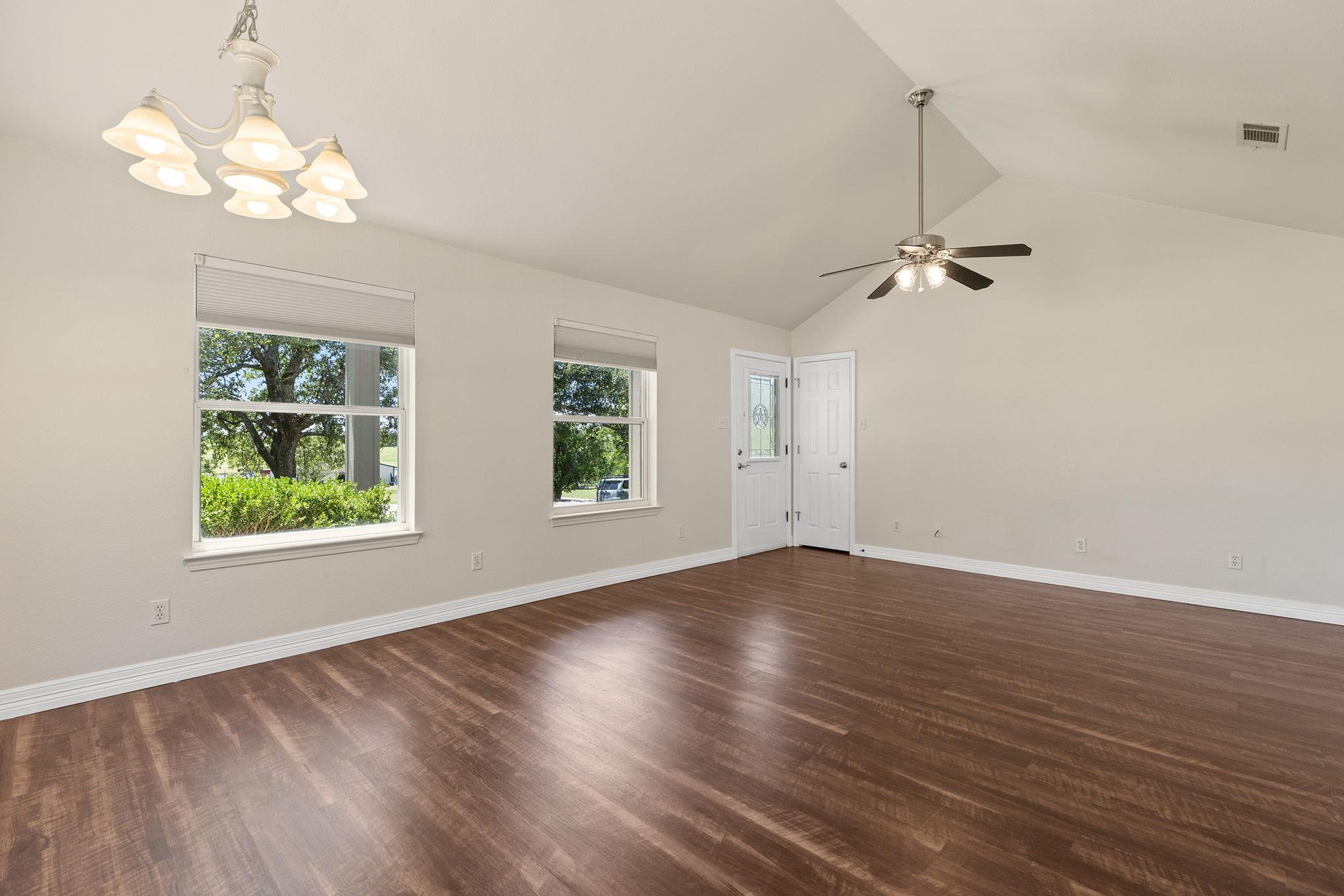 1701 County Road 107, Hutto, TX 78634