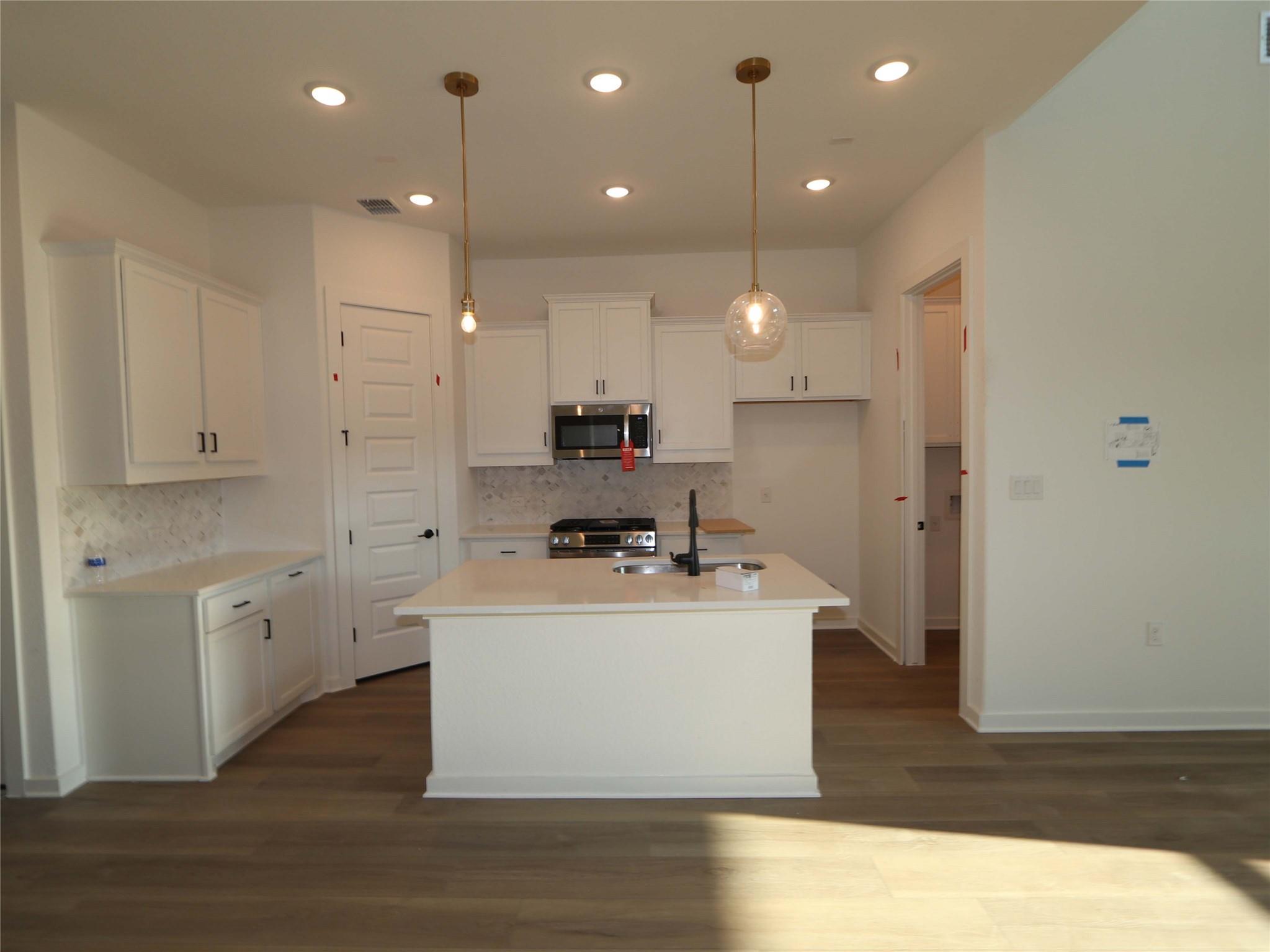 13113 Geary Dr, Austin, TX 78652