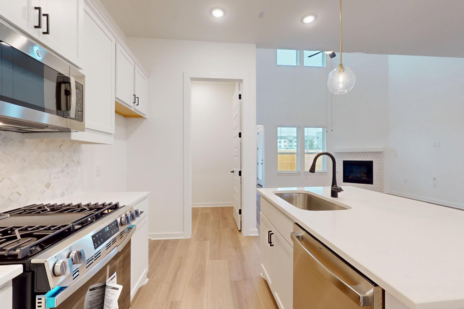 13113 Geary Dr, Austin, TX 78652