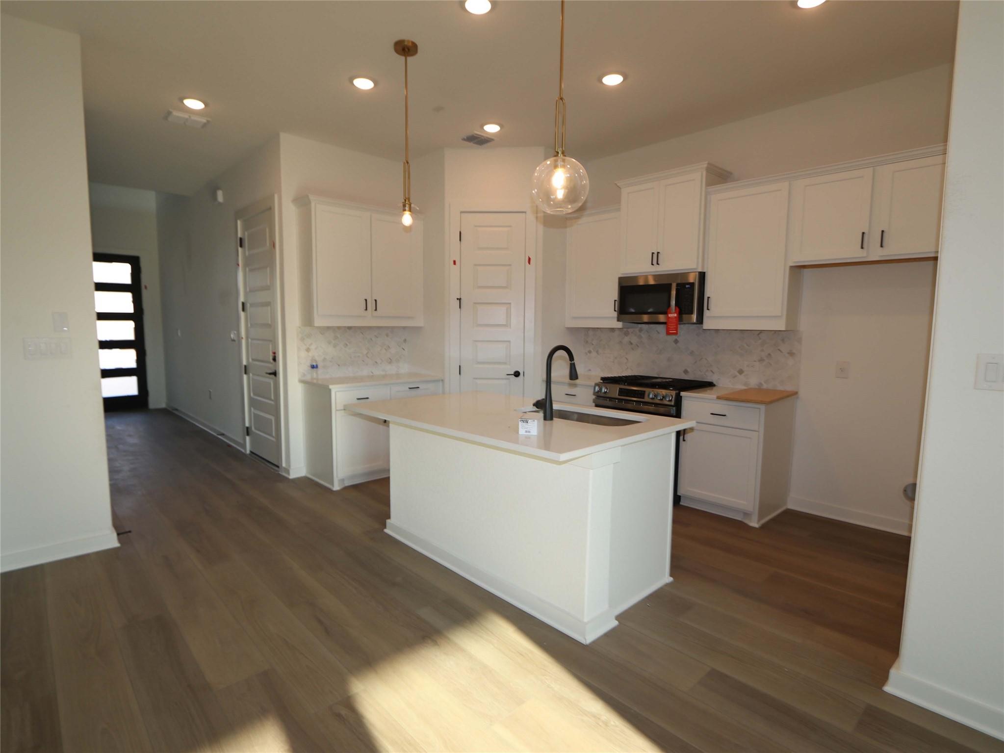 13113 Geary Dr, Austin, TX 78652