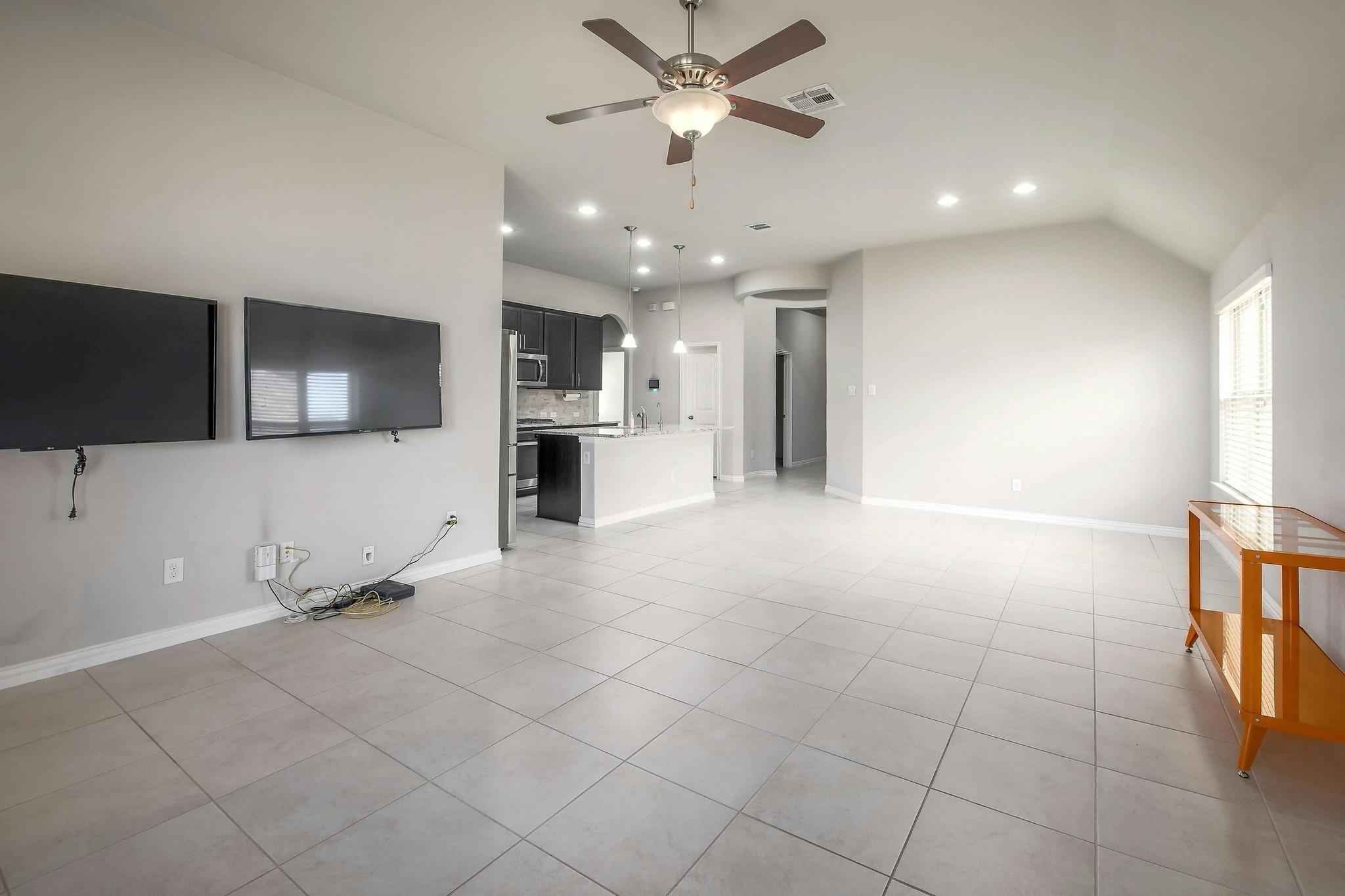 3916 Joshs Cv, Pflugerville, TX 78660