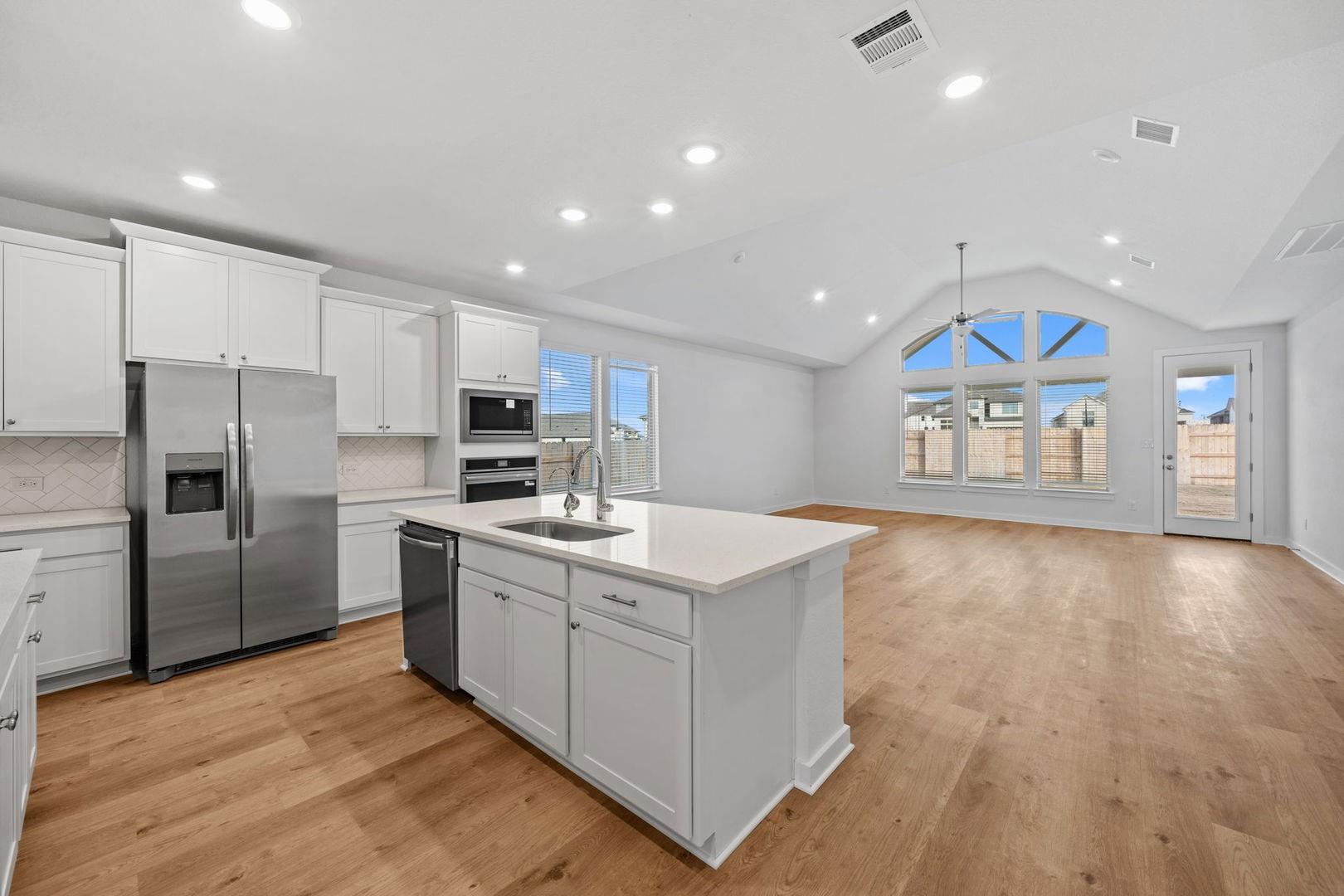 328 Royal Fern Rd, Hutto, TX 78634