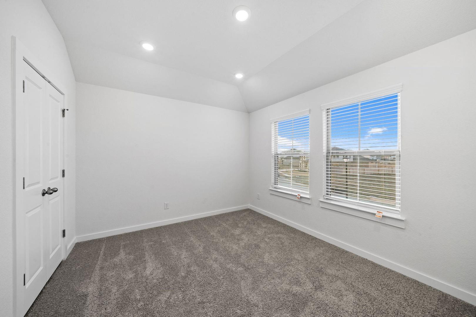 328 Royal Fern Rd, Hutto, TX 78634