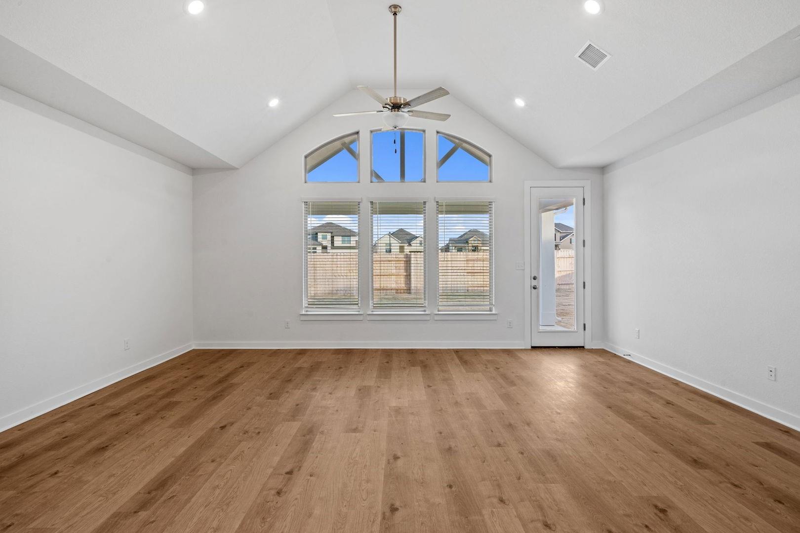 328 Royal Fern Rd, Hutto, TX 78634