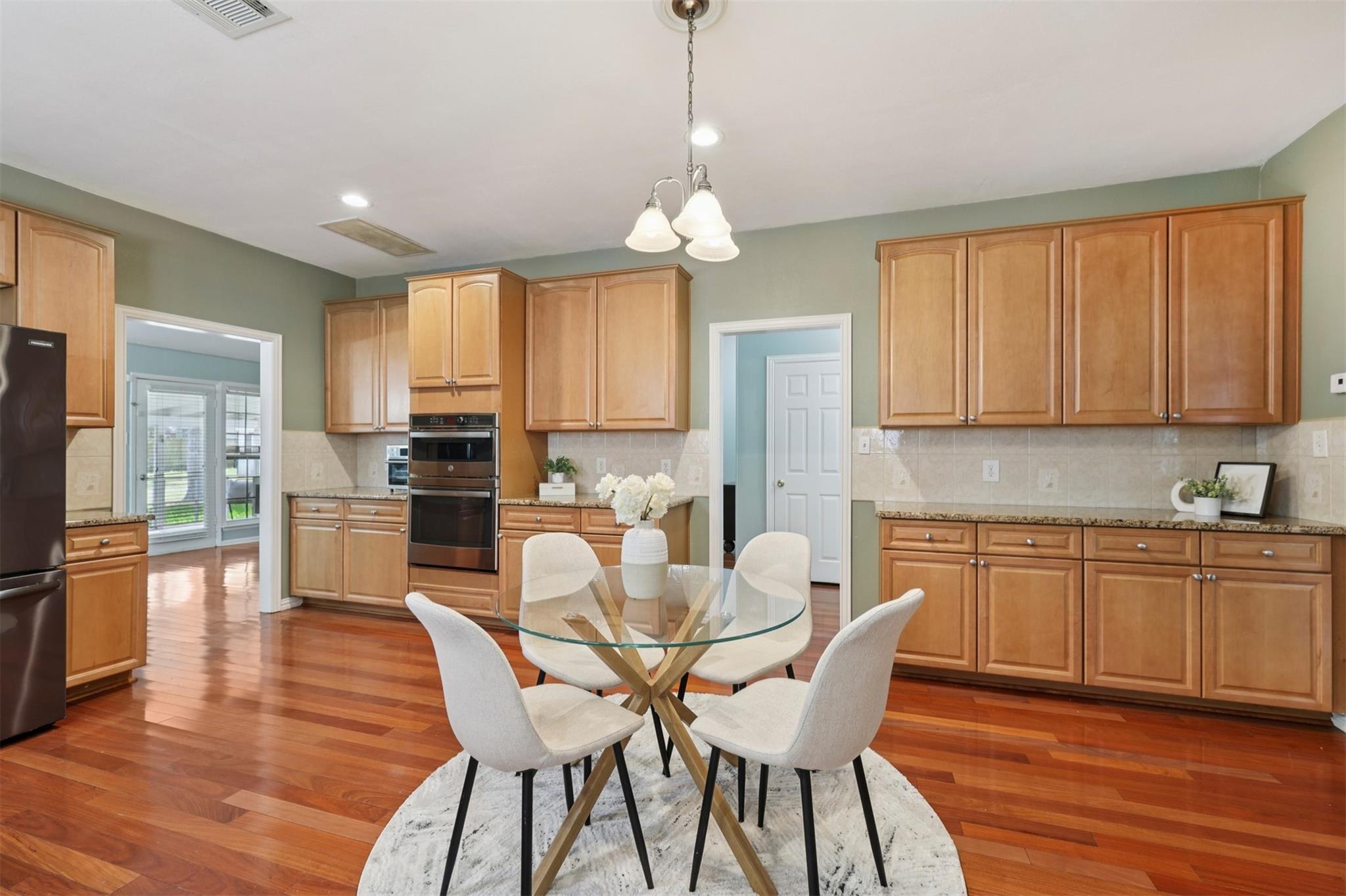 9201 Norchester Ct, Austin, TX 78729