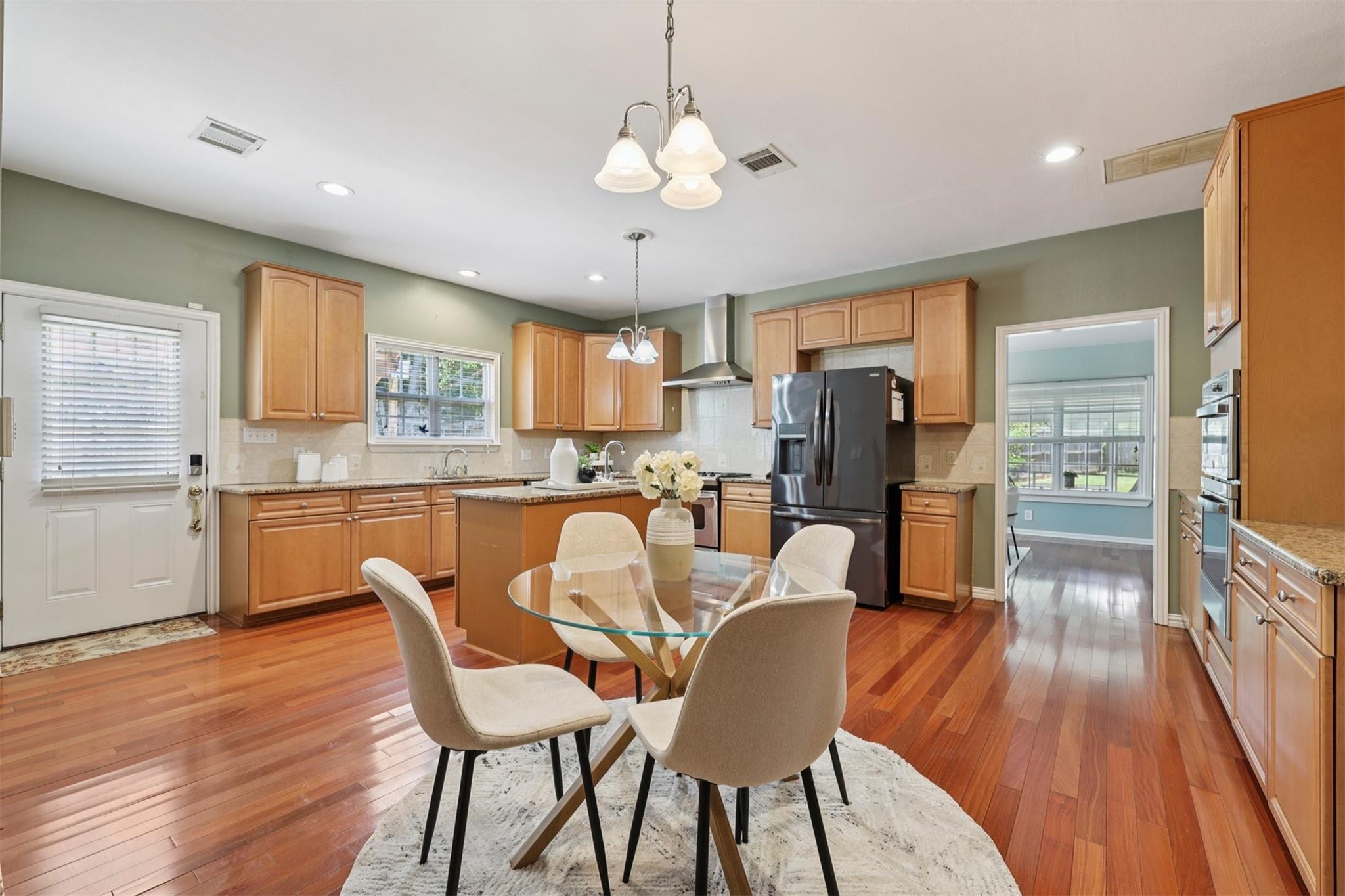 9201 Norchester Ct, Austin, TX 78729