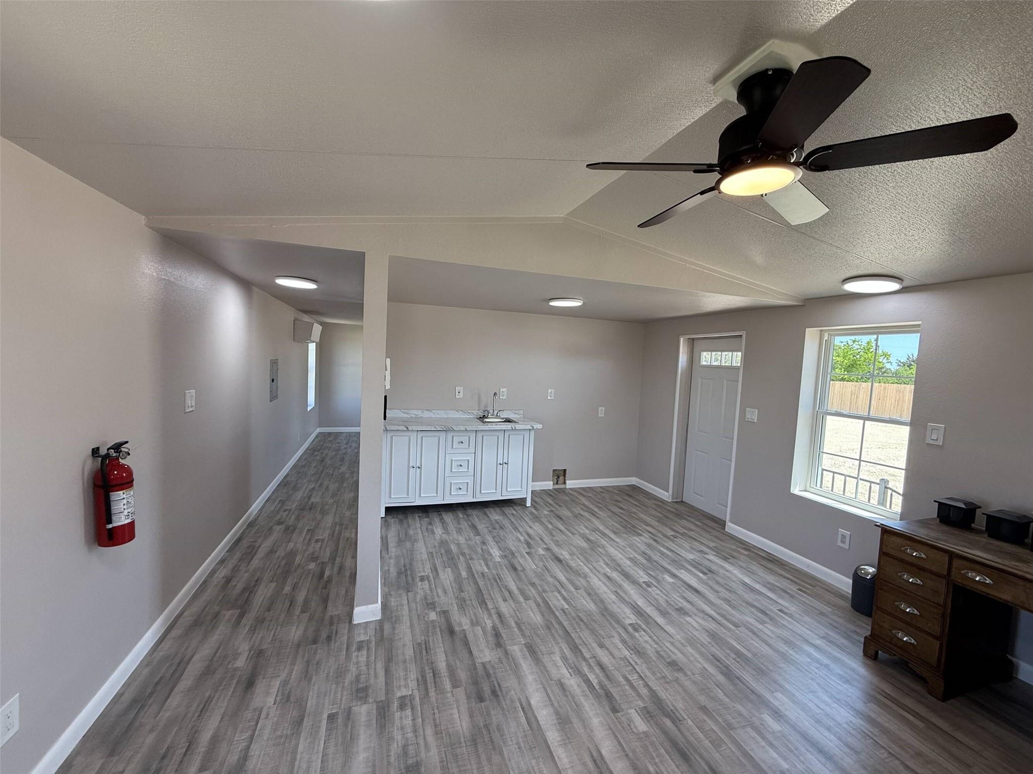 11808 US HWY 183 Highway, Buda, TX 78610