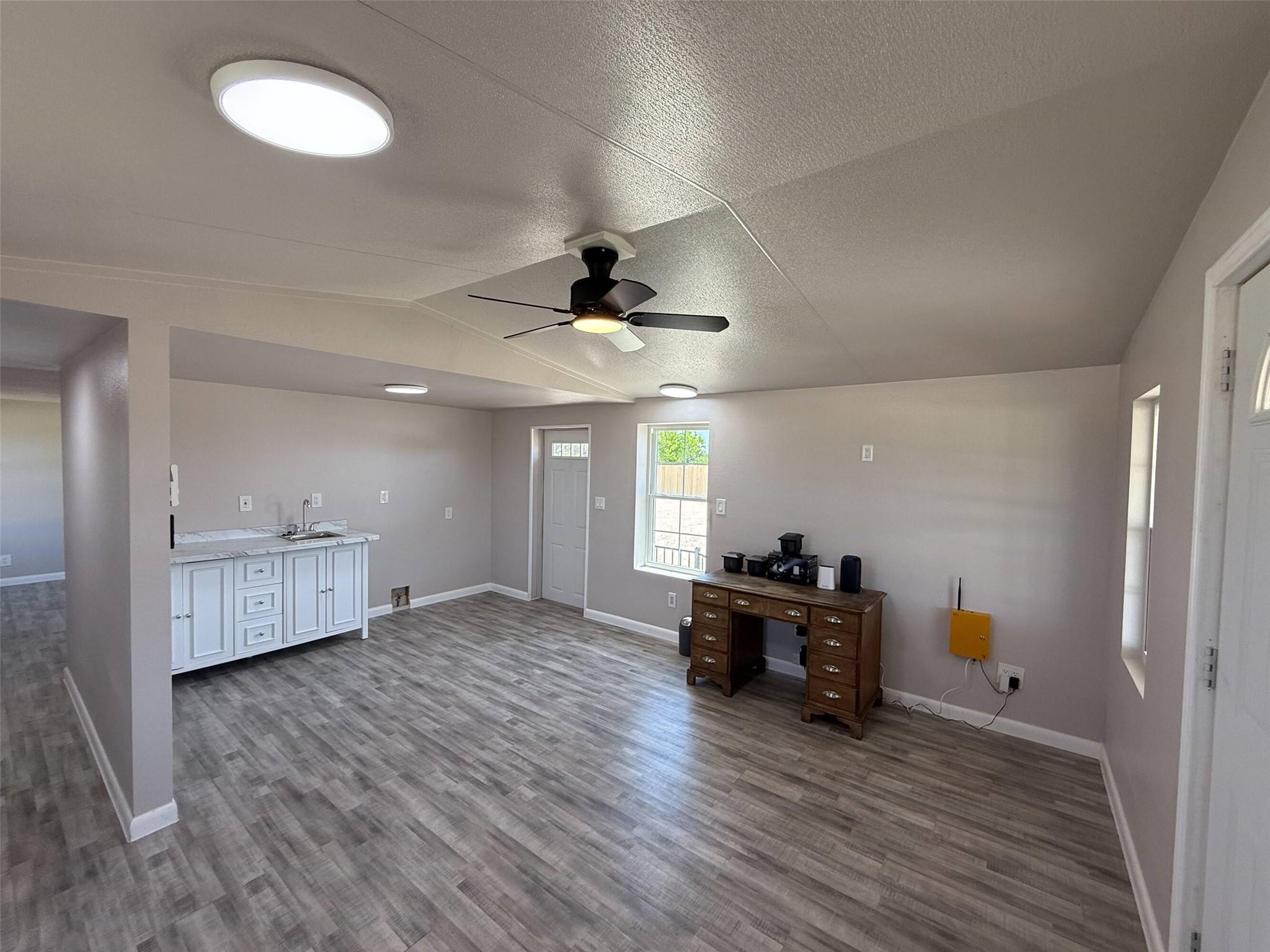 11808 US HWY 183 Highway, Buda, TX 78610