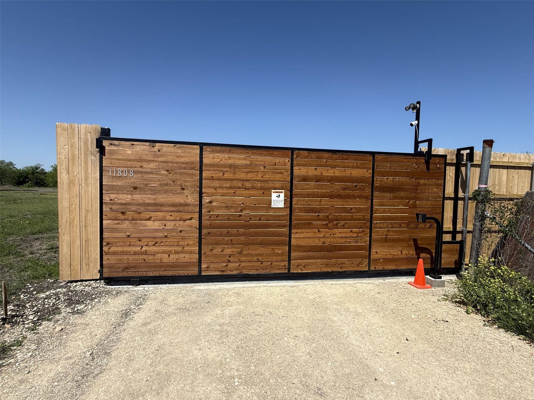 11808 US HWY 183 Highway, Buda, TX 78610