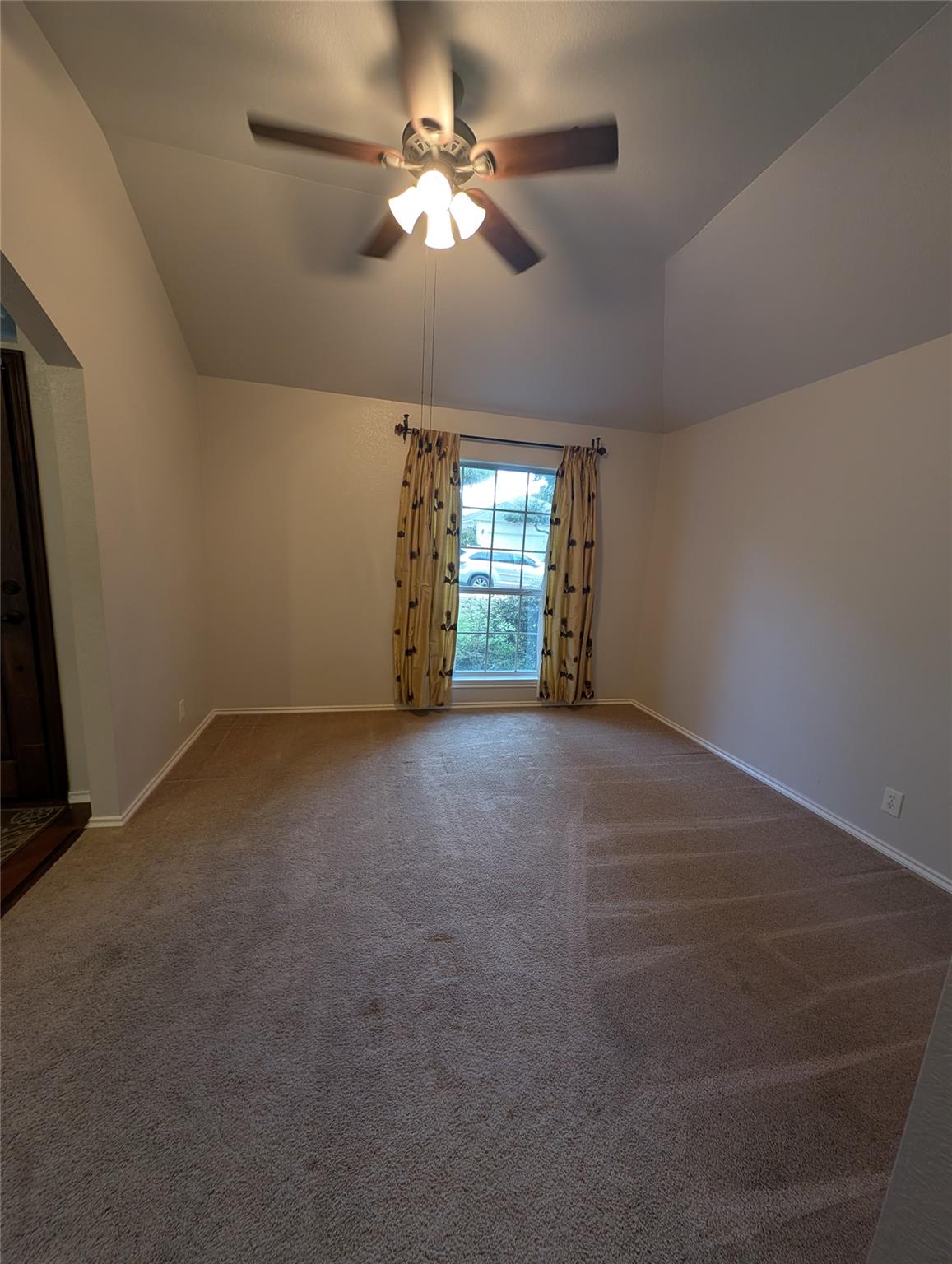 1325 Roadrunner Dr, Cedar Park, TX 78613