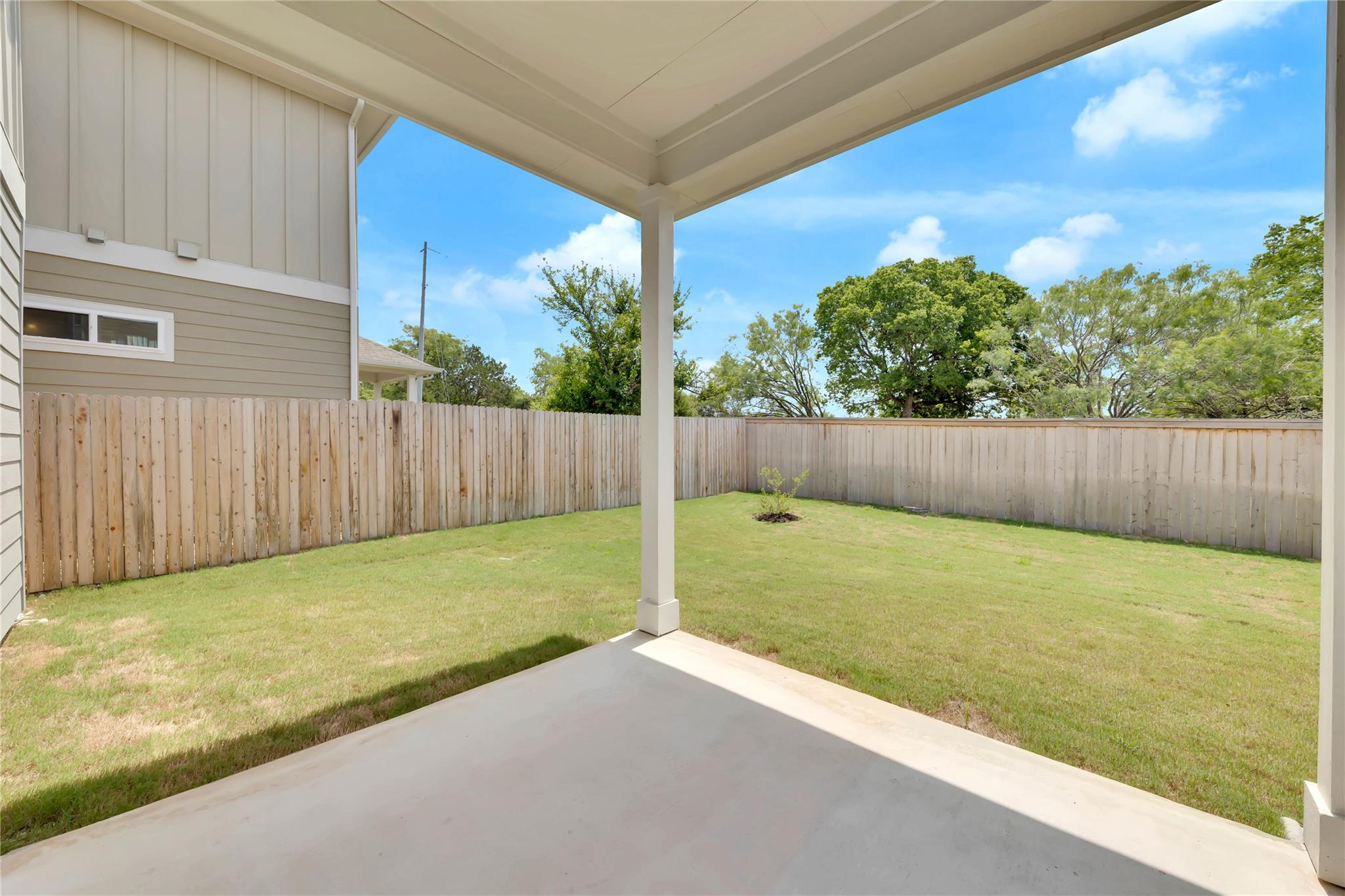11109 Sentinel Dr, Austin, TX 78747