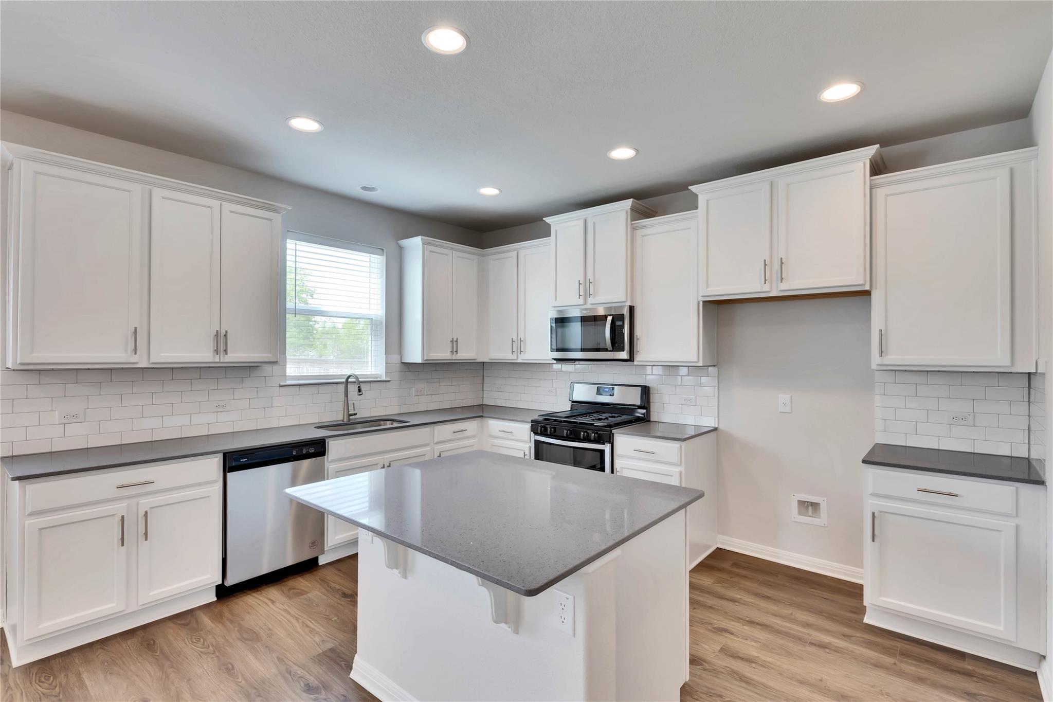 11109 Sentinel Dr, Austin, TX 78747