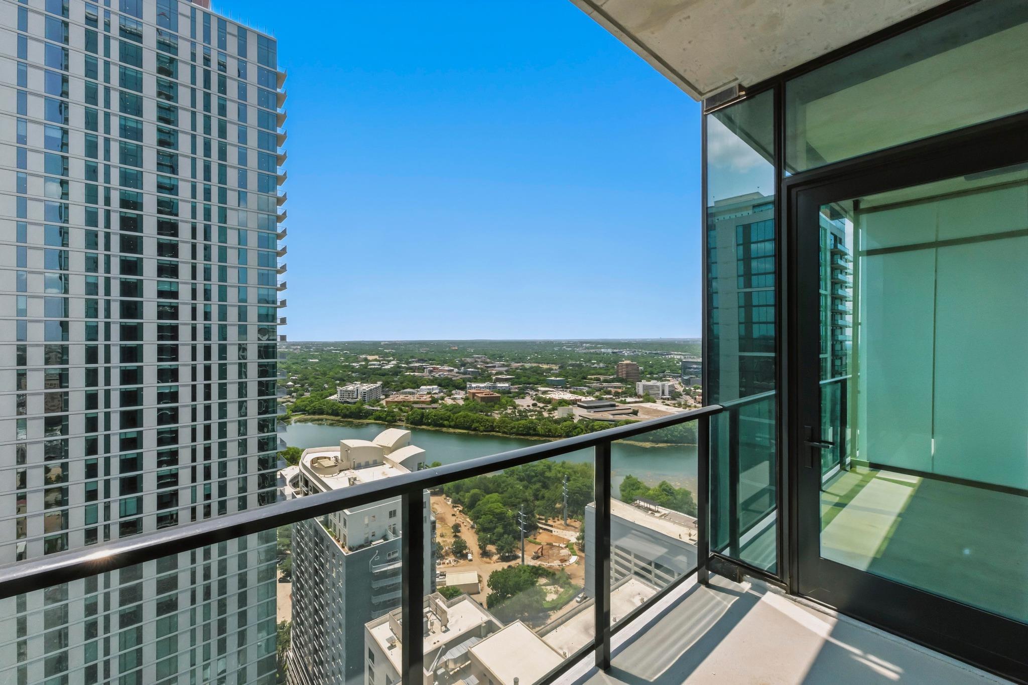 610 Davis St # 3104, Austin, TX 78701