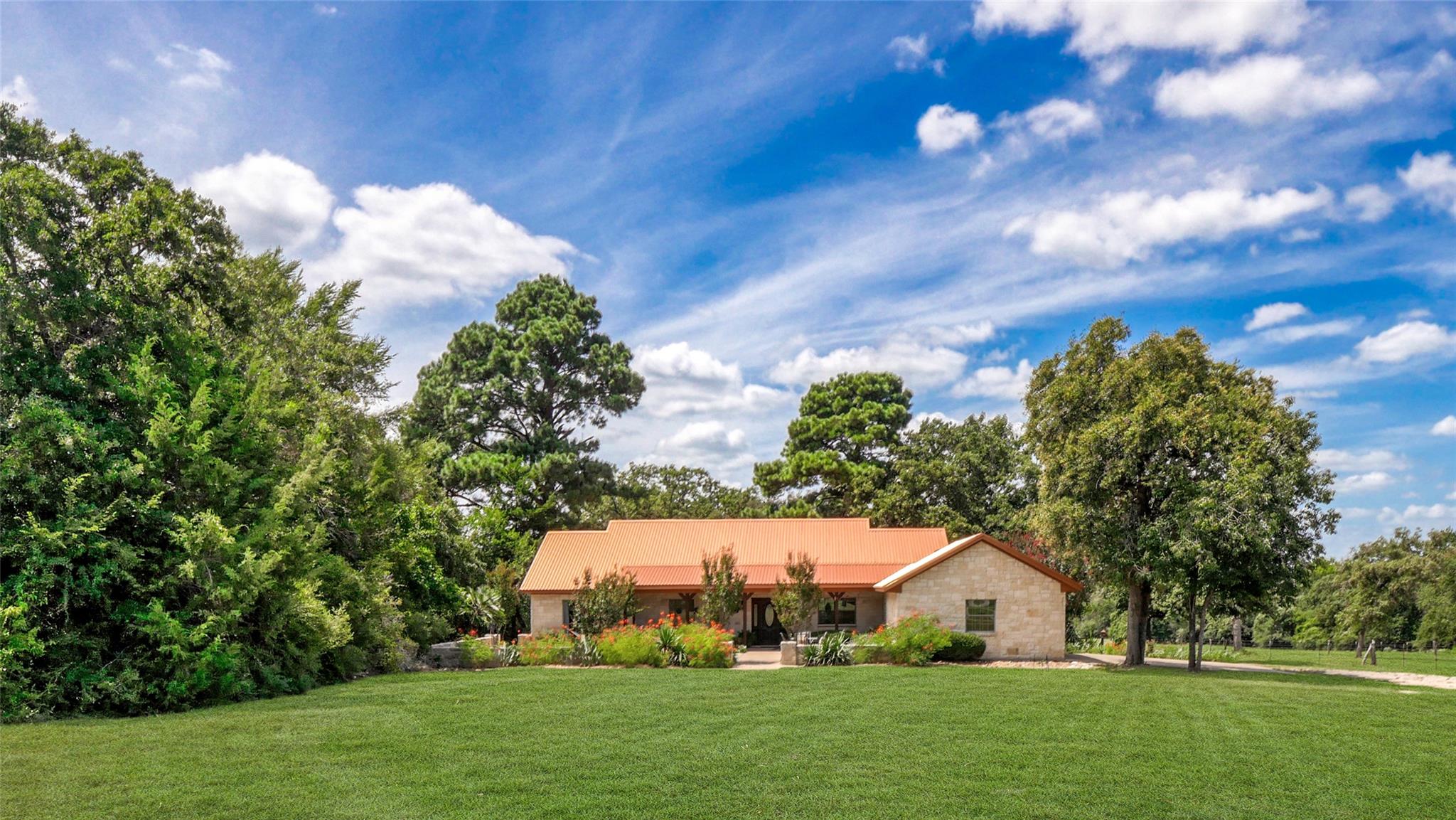 2933 County Road 332 Rd, Caldwell, TX 77836