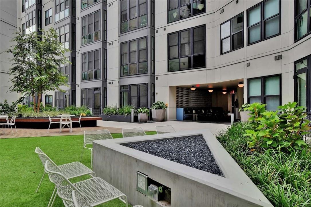 800 Embassy Dr # 605, Austin, TX 78702