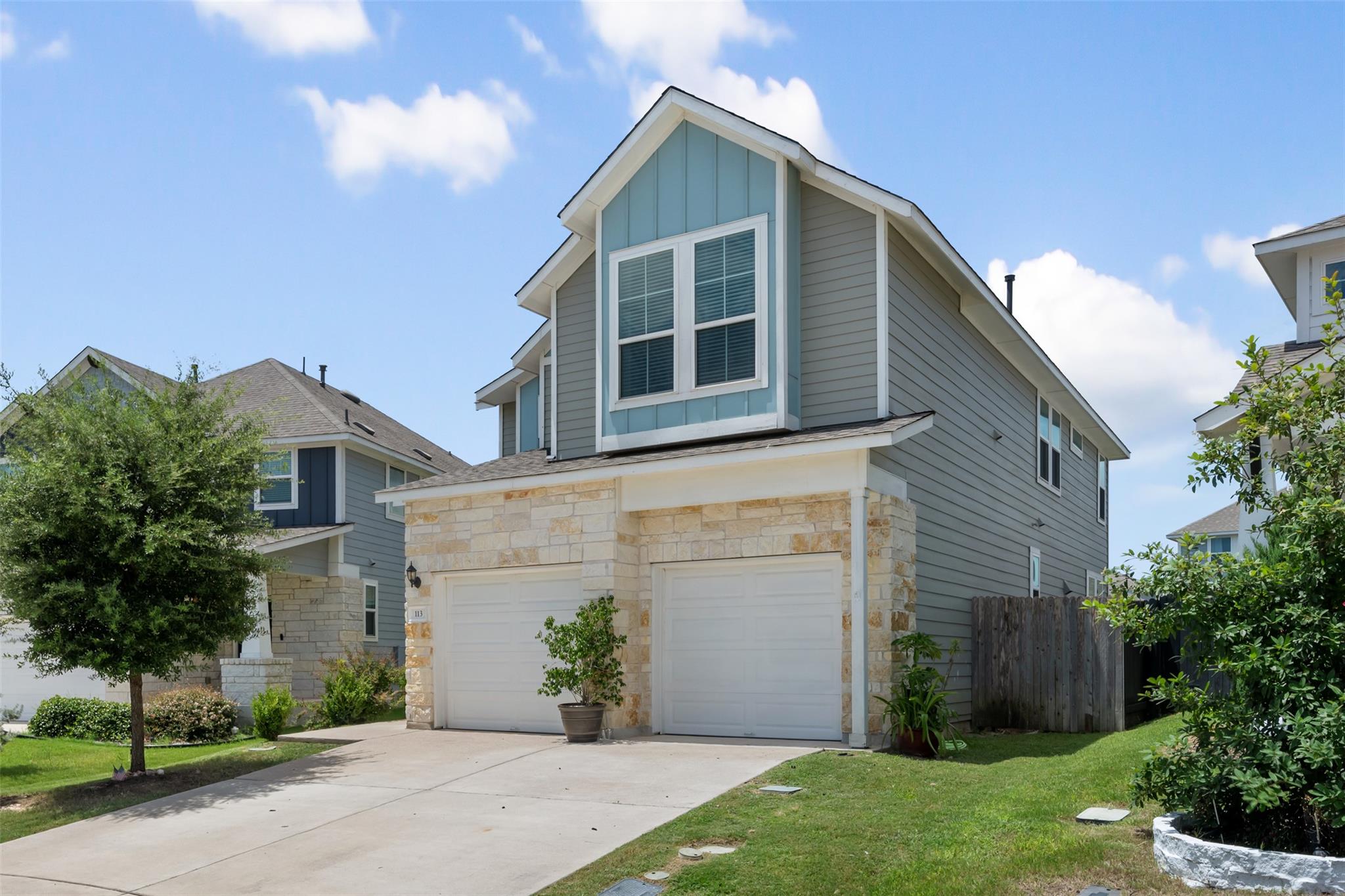 113 Oakstone Dr, Georgetown, TX 78628