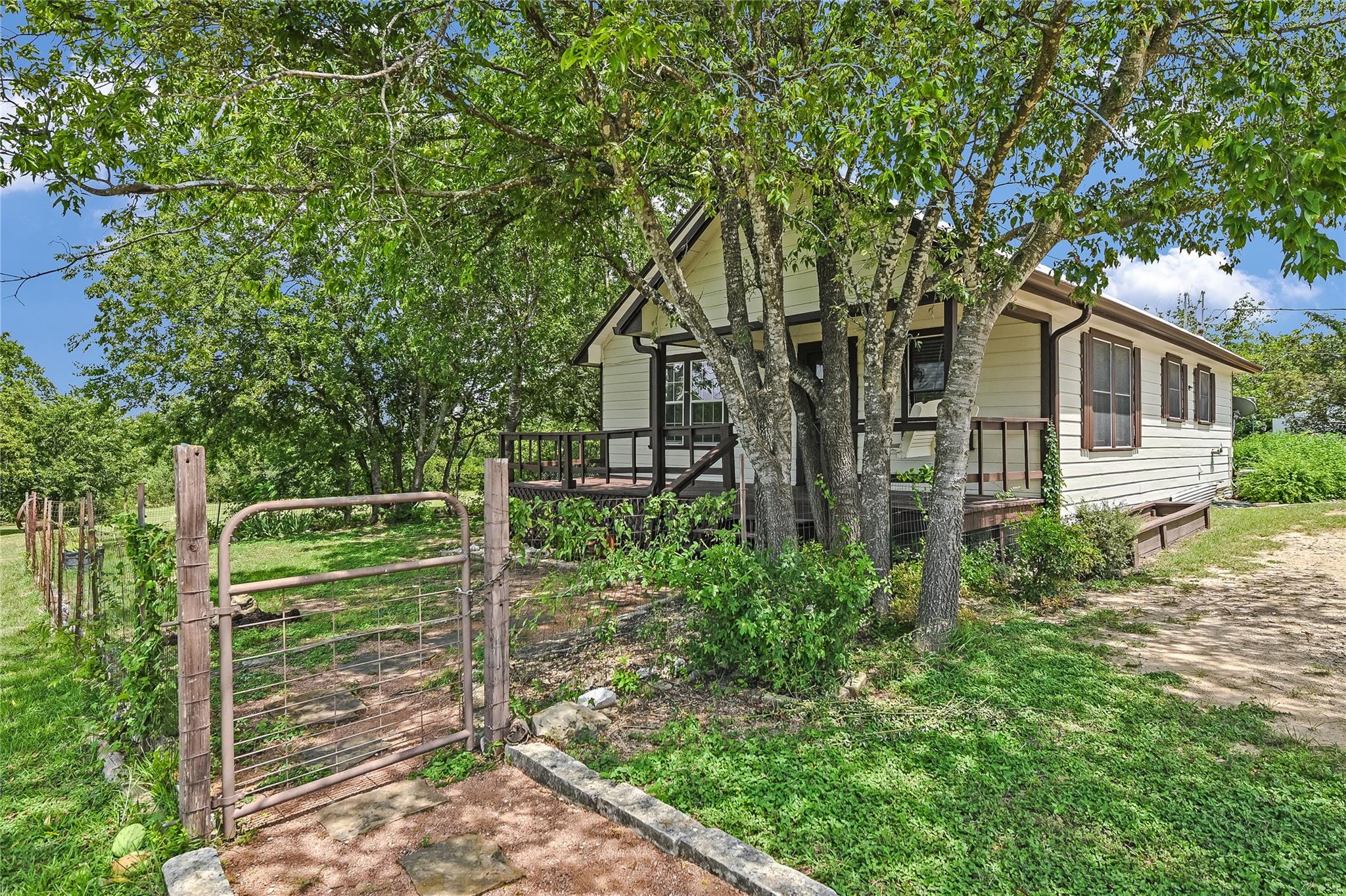 600 County Road 152, Georgetown, TX 78626