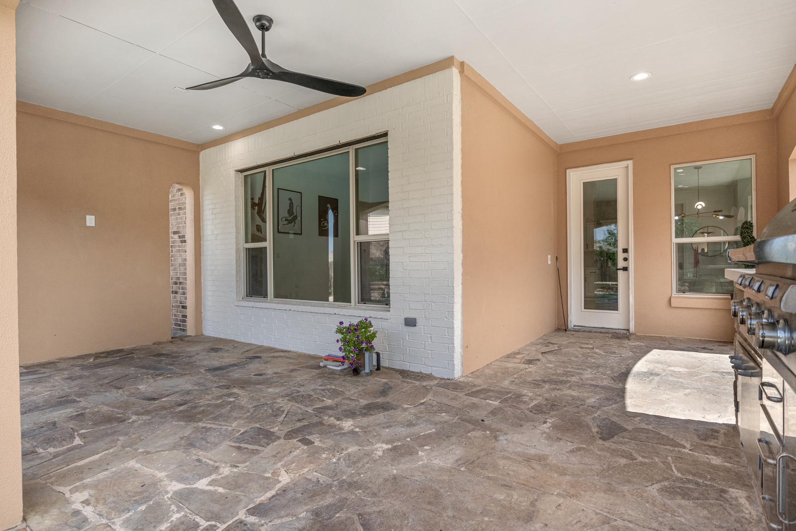 2711 Saint Paul Rivera Ln, Round Rock, TX 78665