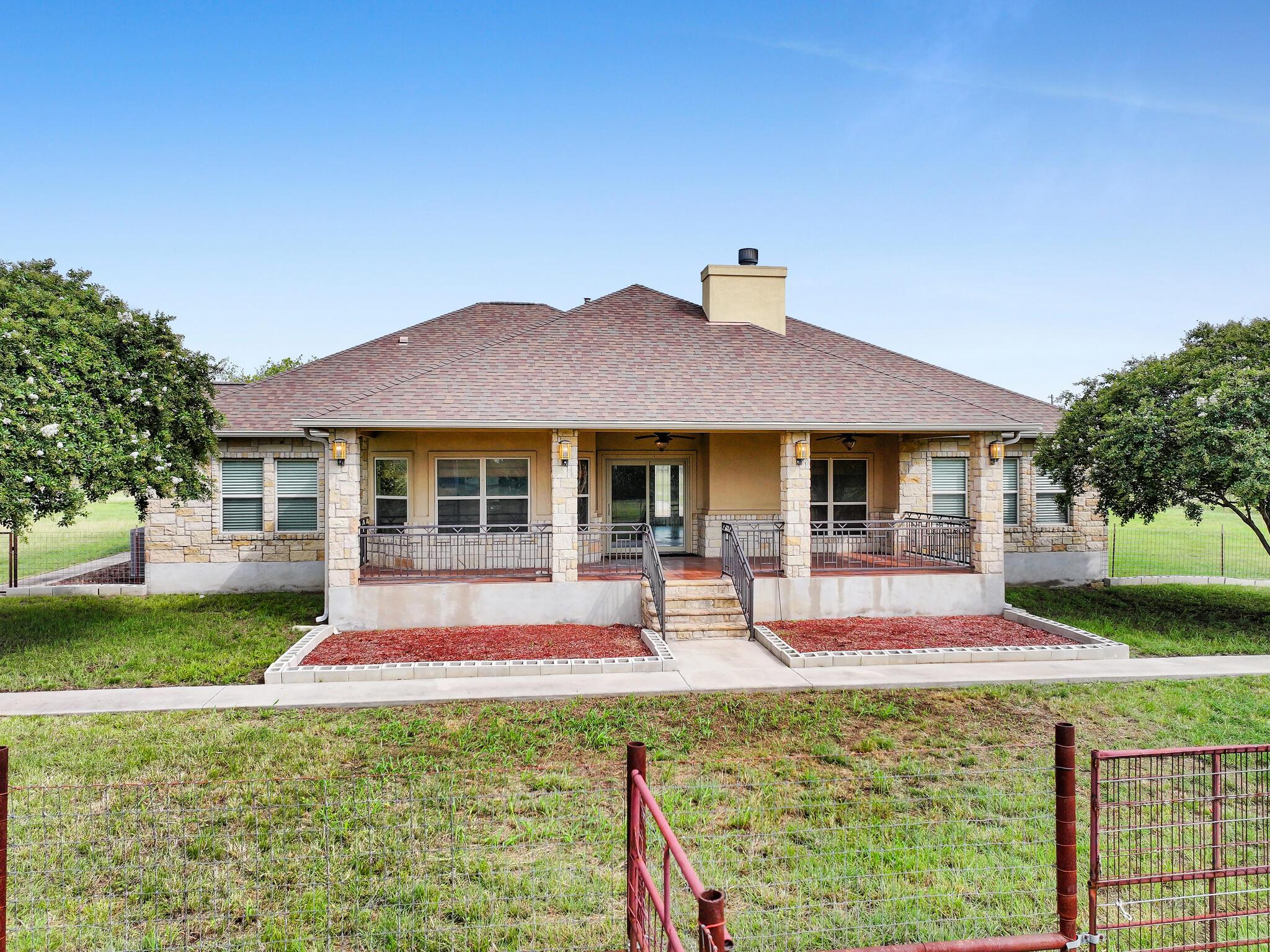 301 CR 253, Bertram, TX 78605