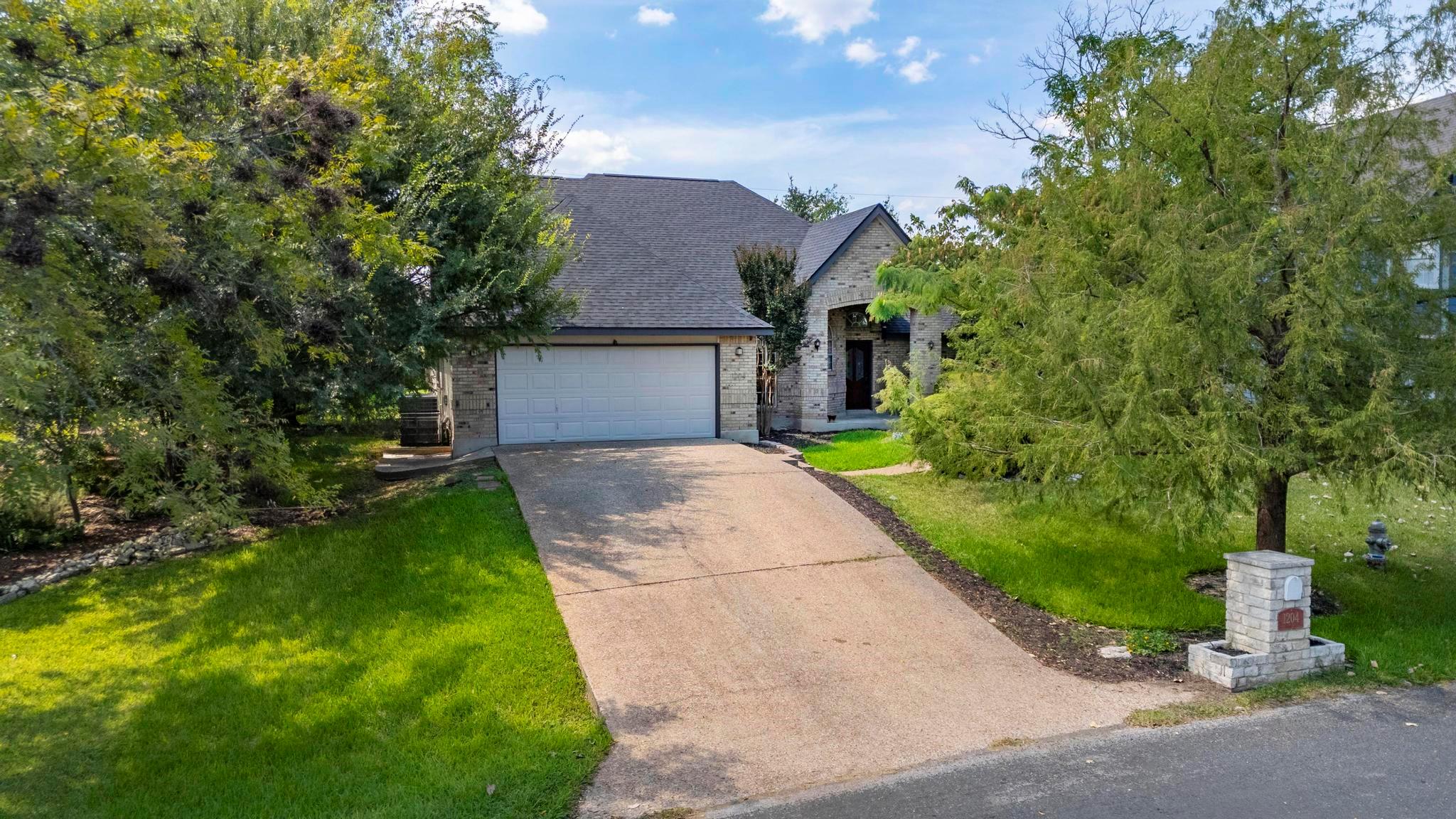 1204 Miami Dr, Austin, TX 78733