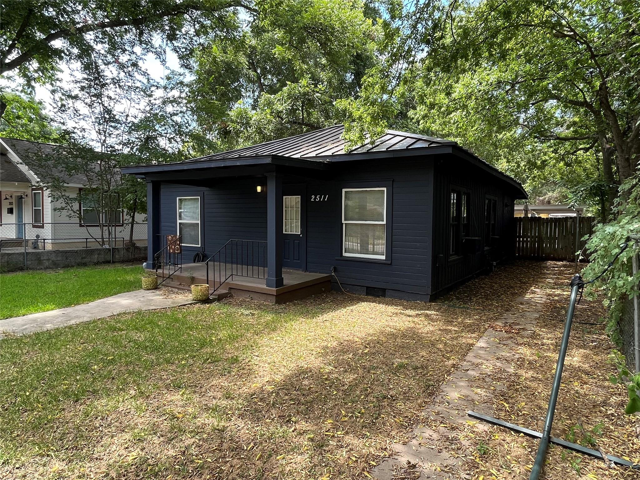 2511 E Cesar Chavez St, Austin, TX 78702