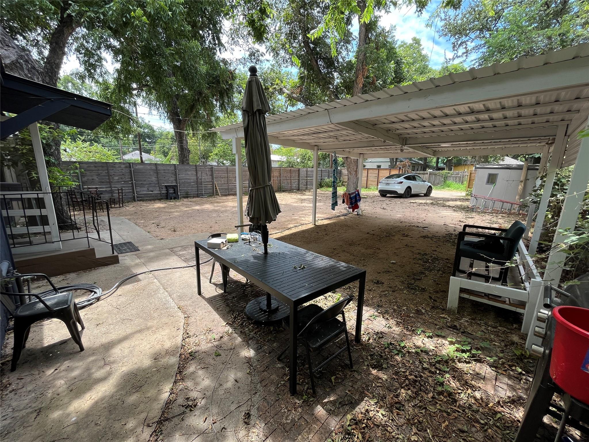 2511 E Cesar Chavez St, Austin, TX 78702