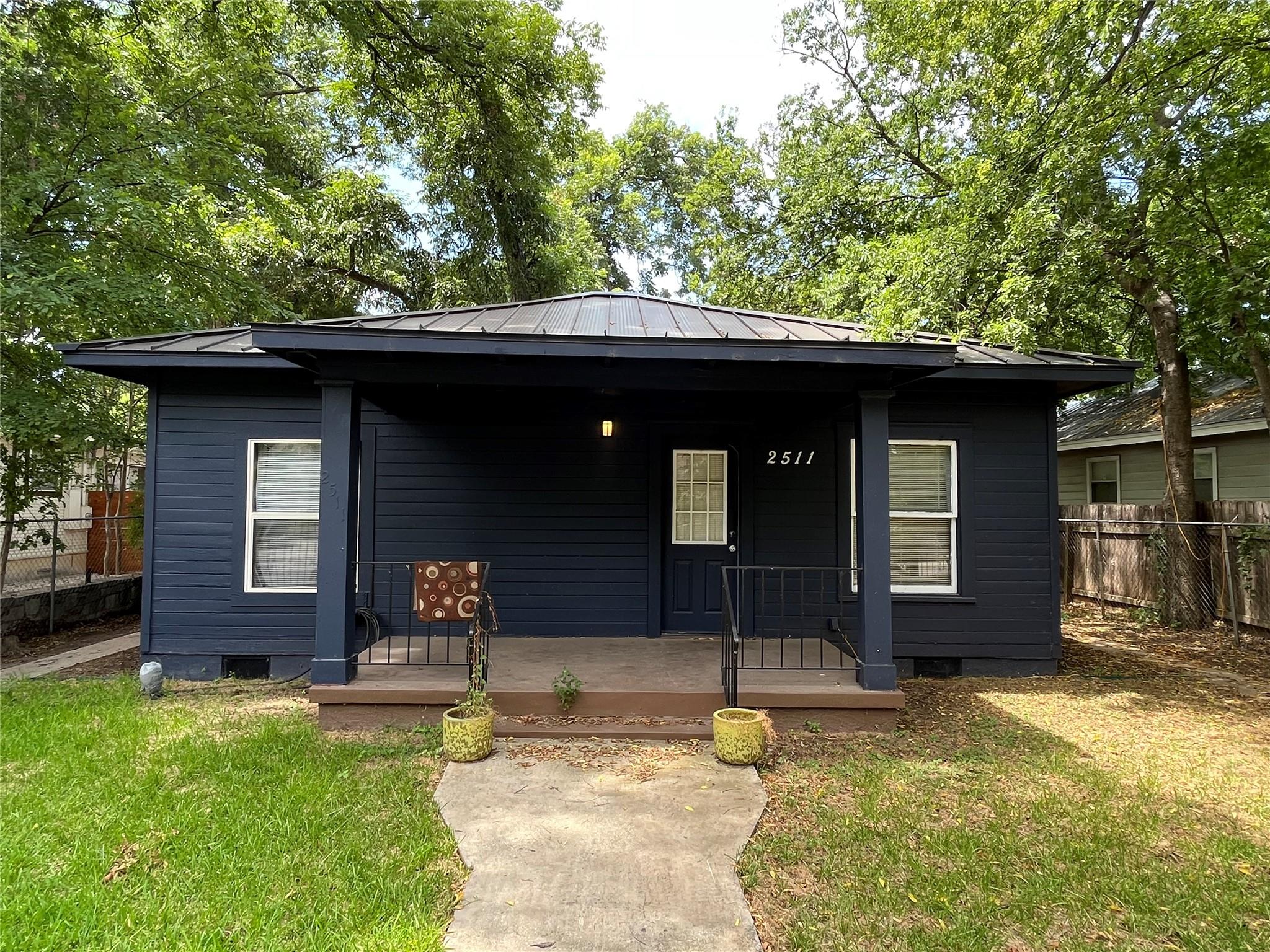 2511 E Cesar Chavez St, Austin, TX 78702