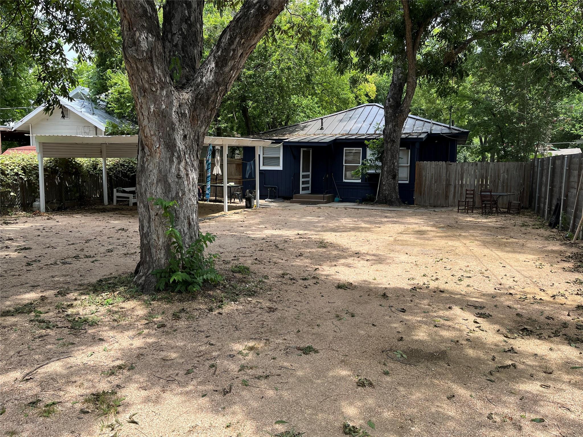 2511 E Cesar Chavez St, Austin, TX 78702