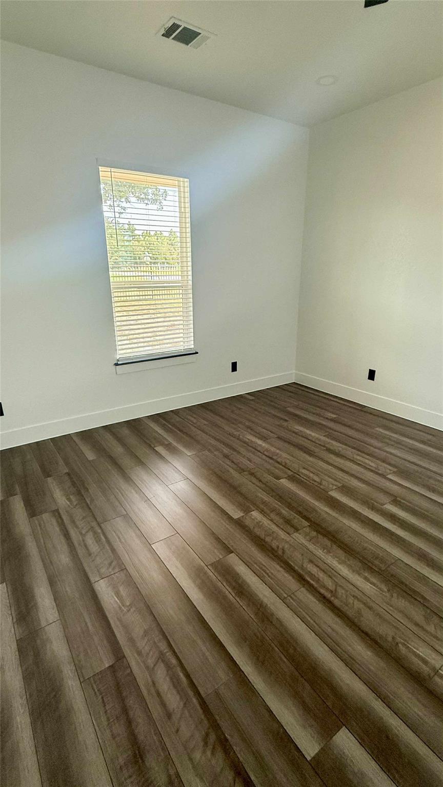 146 Buena Fortuna Rd, Elgin, TX 78621