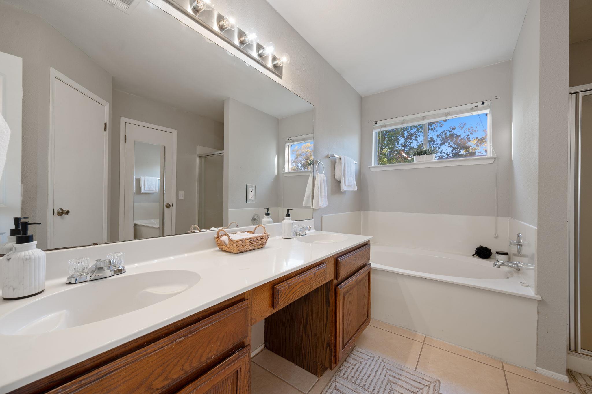 2107 Fuzz Fairway, Austin, TX 78728