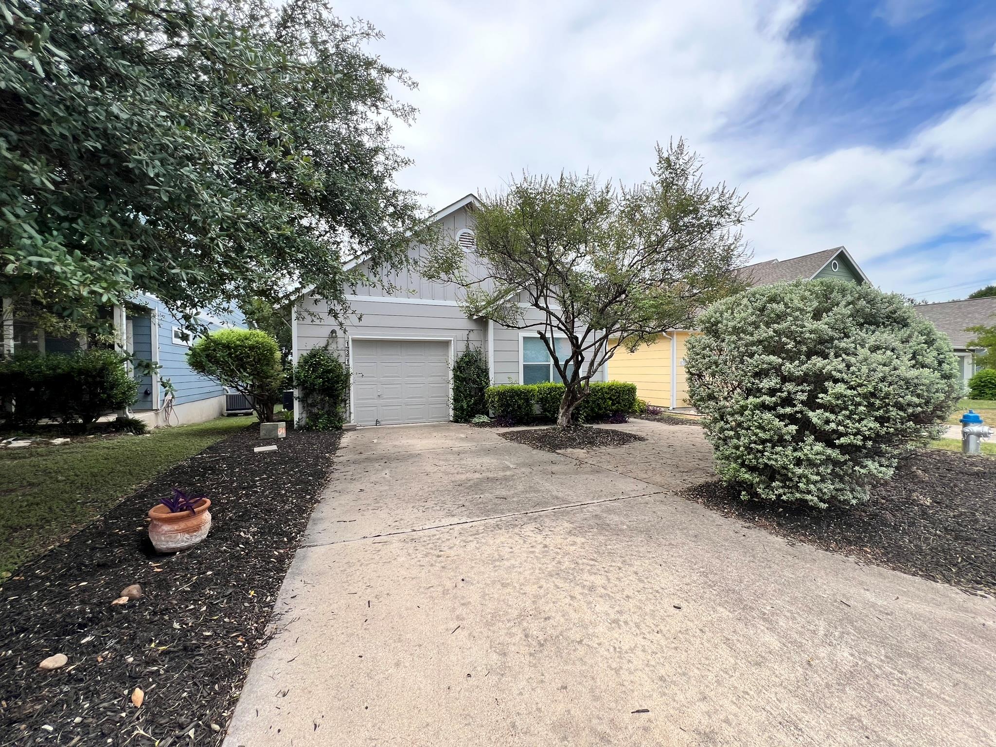 1310 E 3rd St, Georgetown, TX 78626