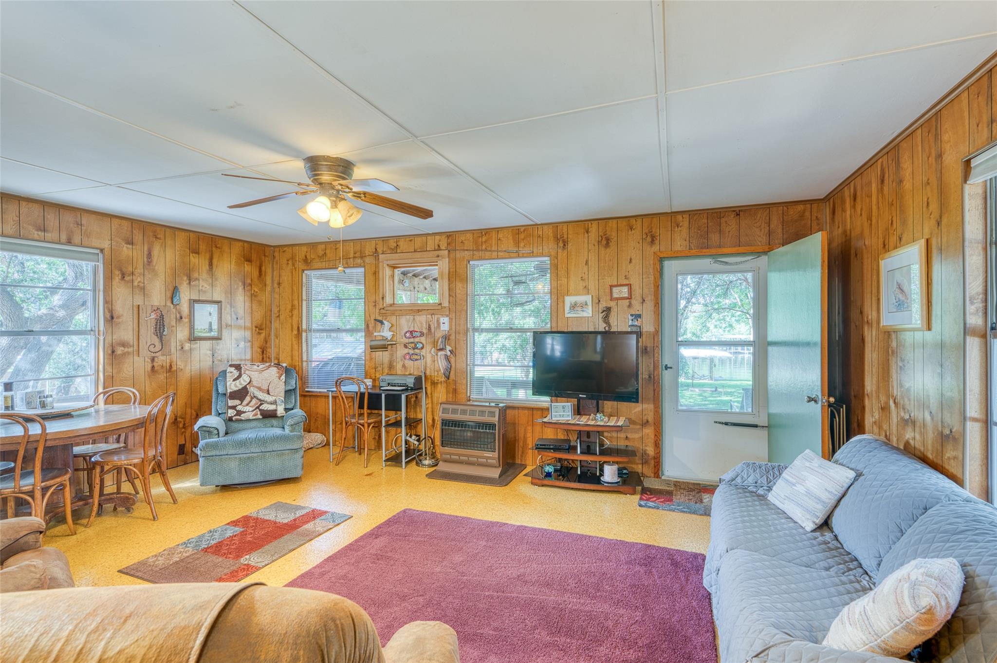 2318 Wisteria, Kingsland, TX 78639